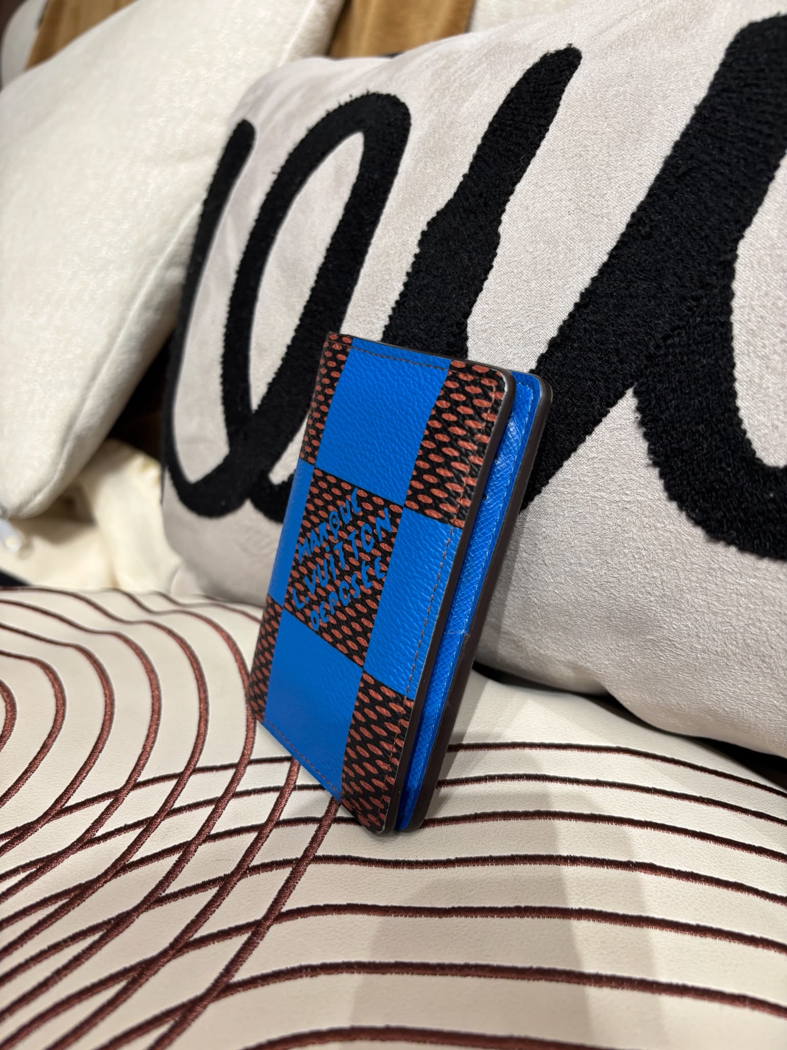 Lv pocket organizer 100%Authentic, 90%new