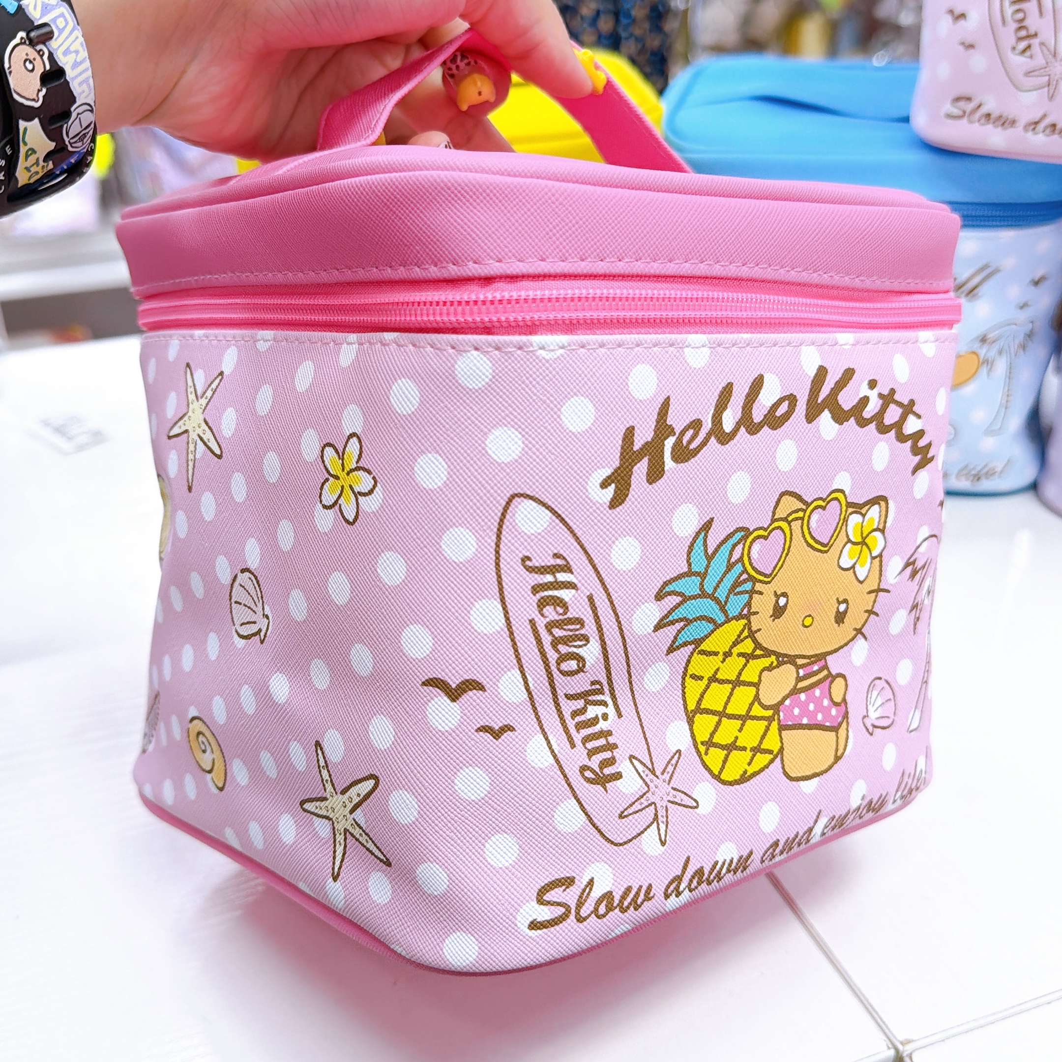 日本直送Sanrio 新款黑皮系列化妝箱連鏡 18×18×18cm