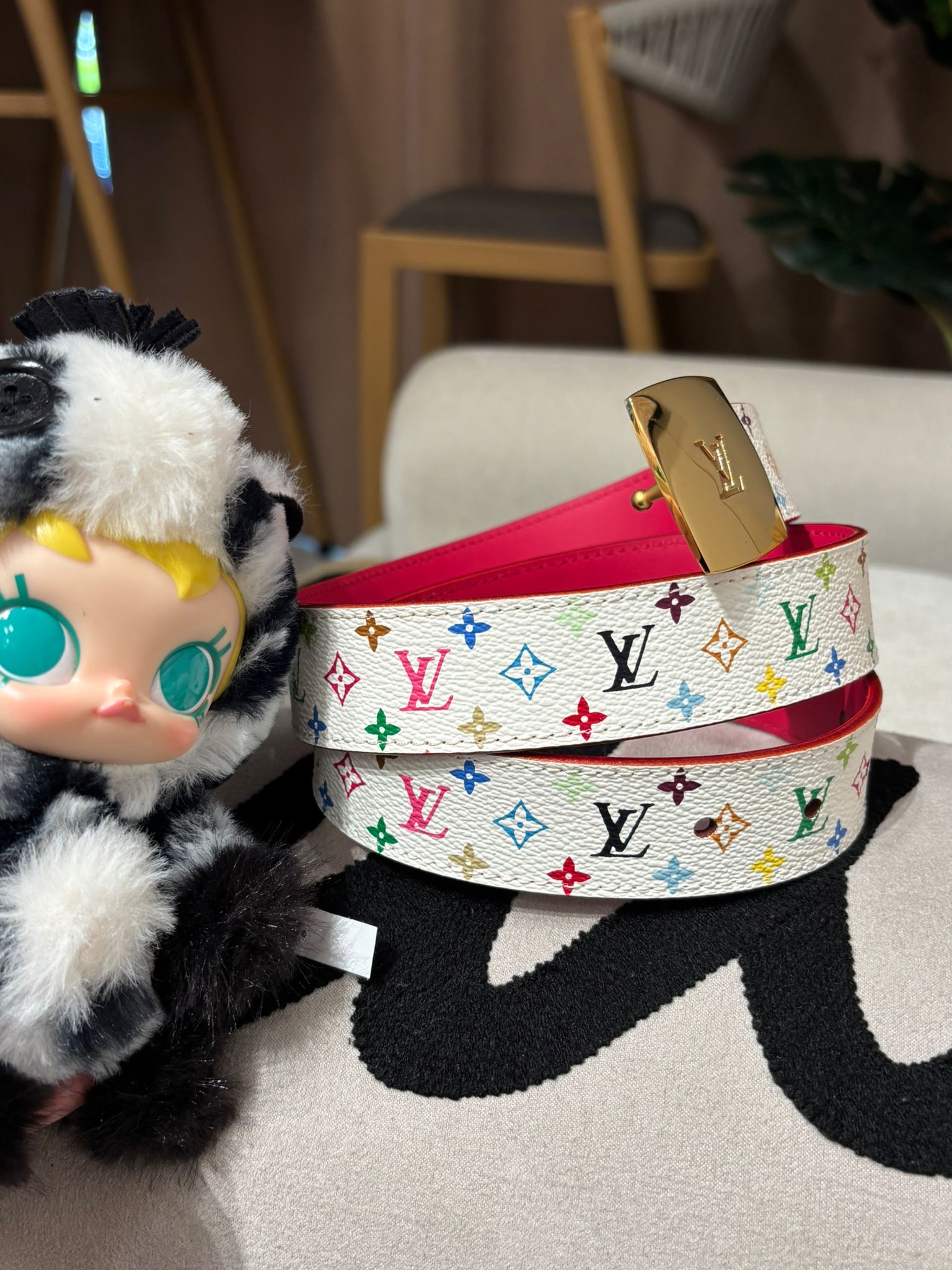 Lv belt 85cm 村上隆multicolour 100%Authentic, 98%New✅Dust bag