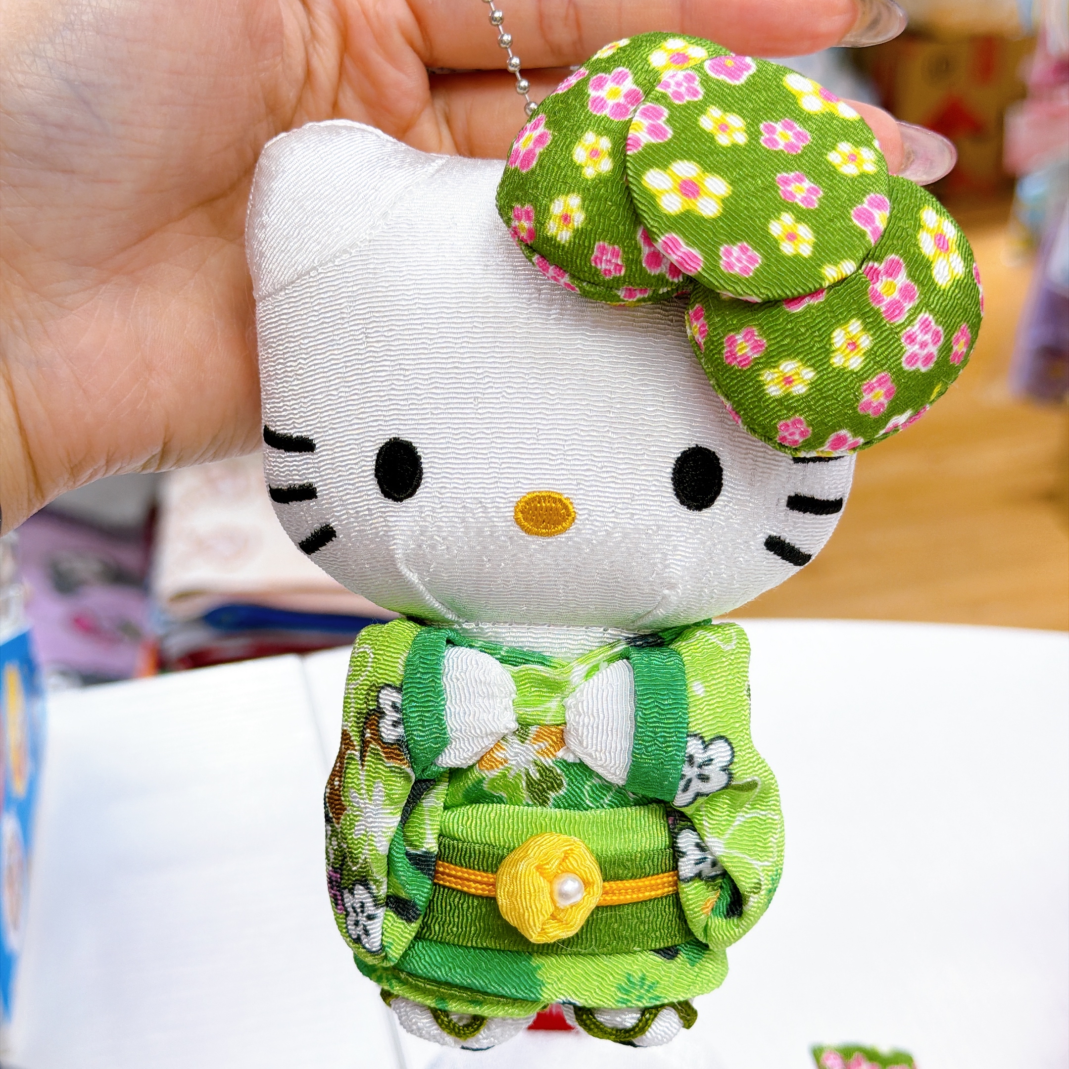 日本直送Kitty絹布和服公仔掛飾