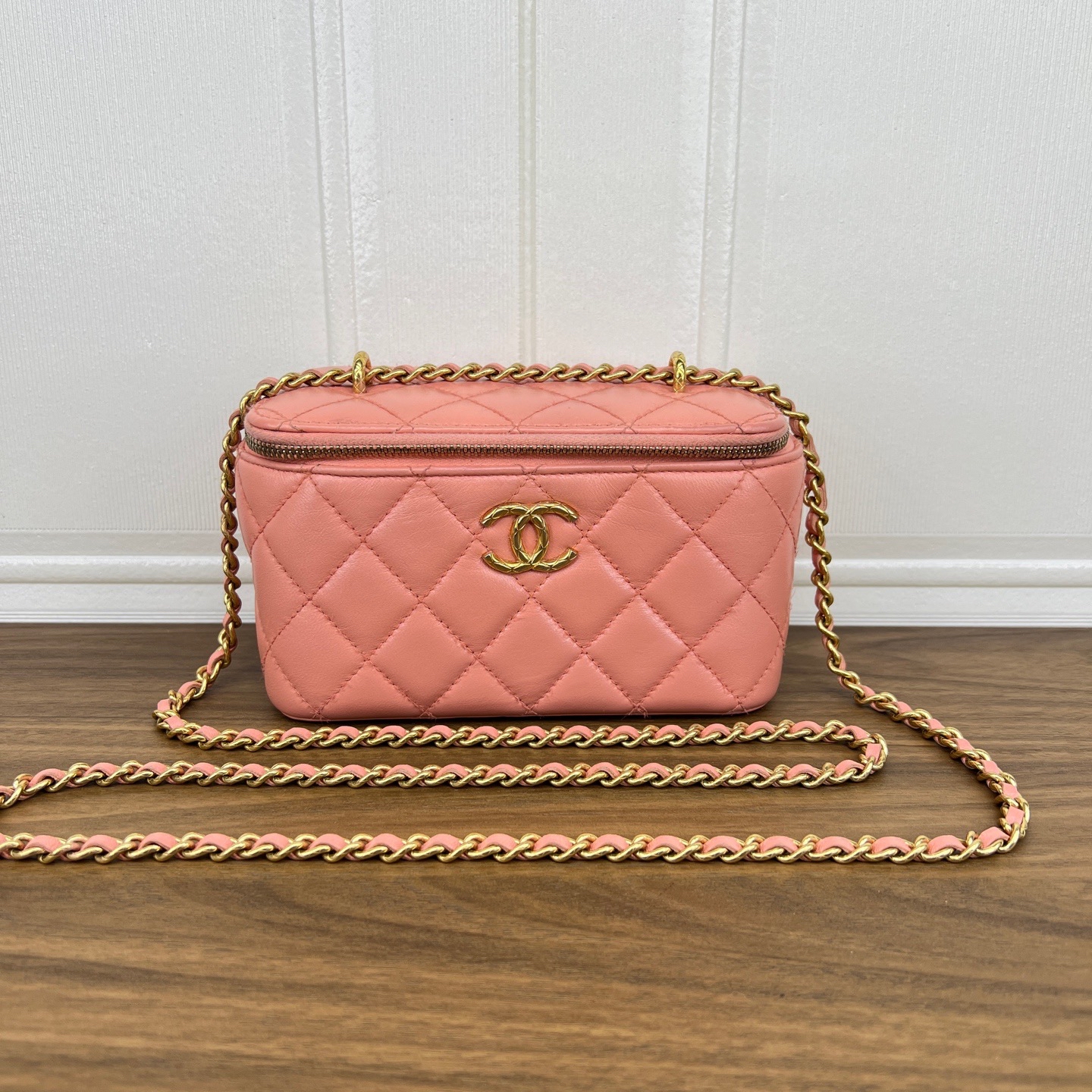 【預訂貨品】Chanel 淺橙色化妝盒