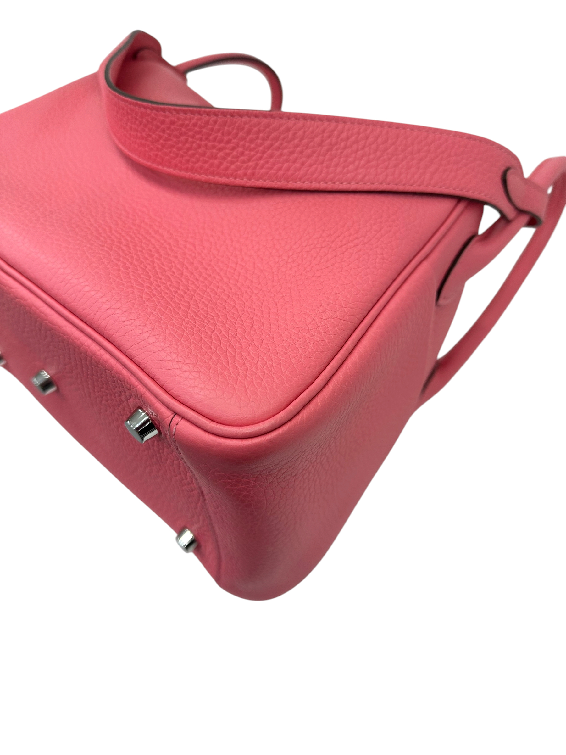 Pre-Owned HERMÉS Lindy 27 Stamp T/ Product Code: 26051809