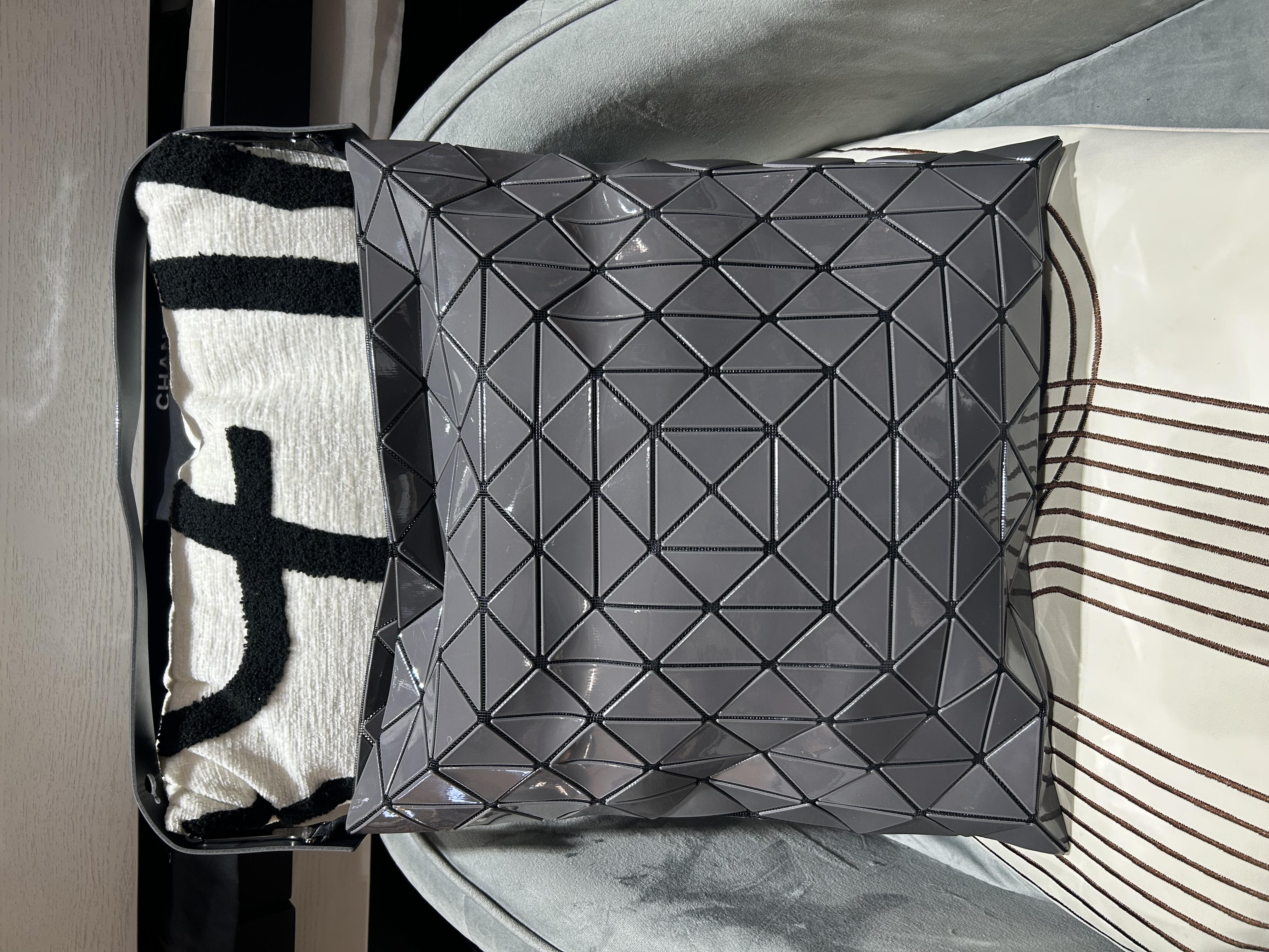 Issey Miyake Bao Bao Hobo Bag Grey 100%Authentic, 98%New ✅Dust bag