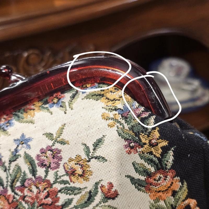 C.a. 1970s Floral Tapestry Clutch with Lucite Frame (MT2508 )