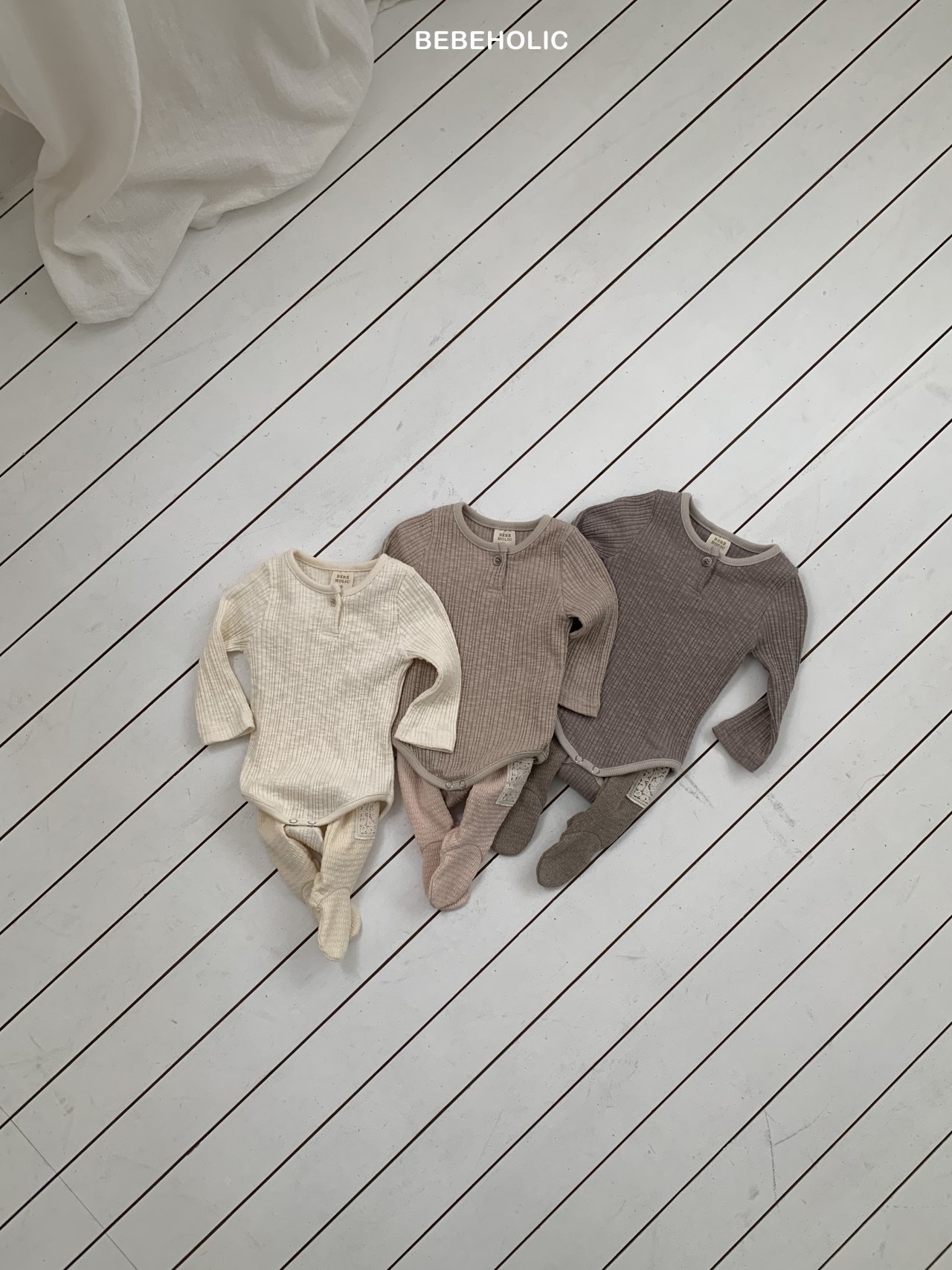 🌸預訂 韓國直送🌸🇰🇷BEBEHOLIC三色簡約羅紋長袖包屁衣