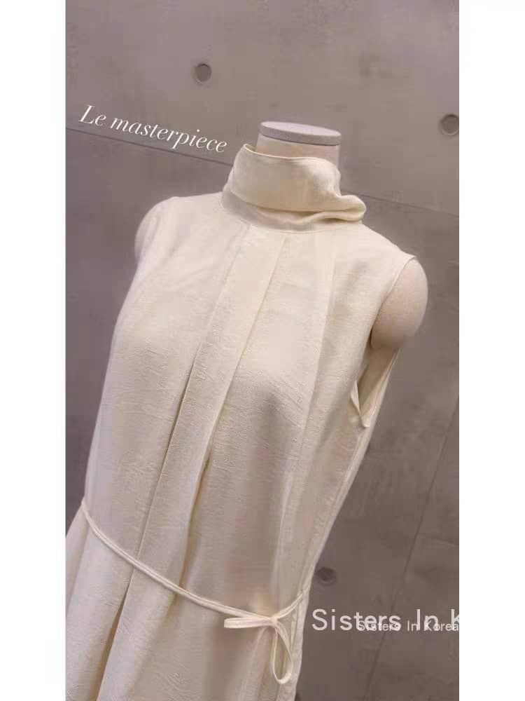 Sleeveless Dress with Scarf-Inspired Neckline‖ 领口围巾设计无袖连衣裙 KR021671152
