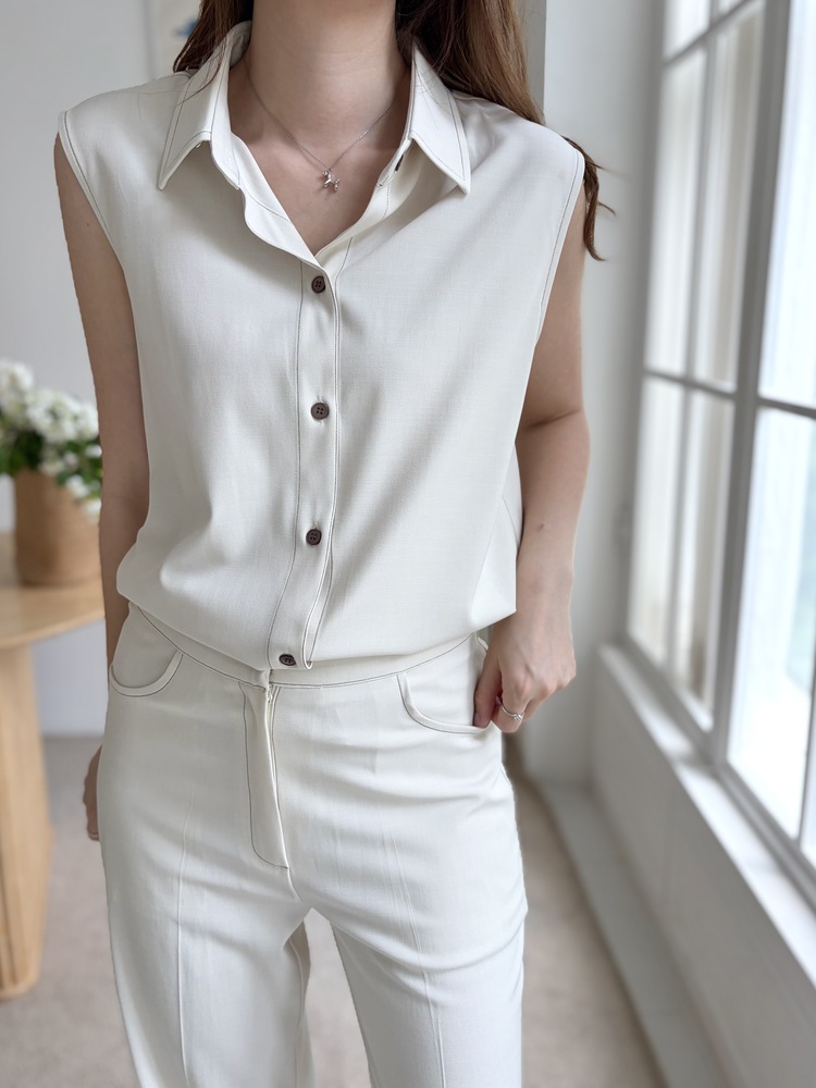 Topstitched Sleeveless Blouse (Ivory)