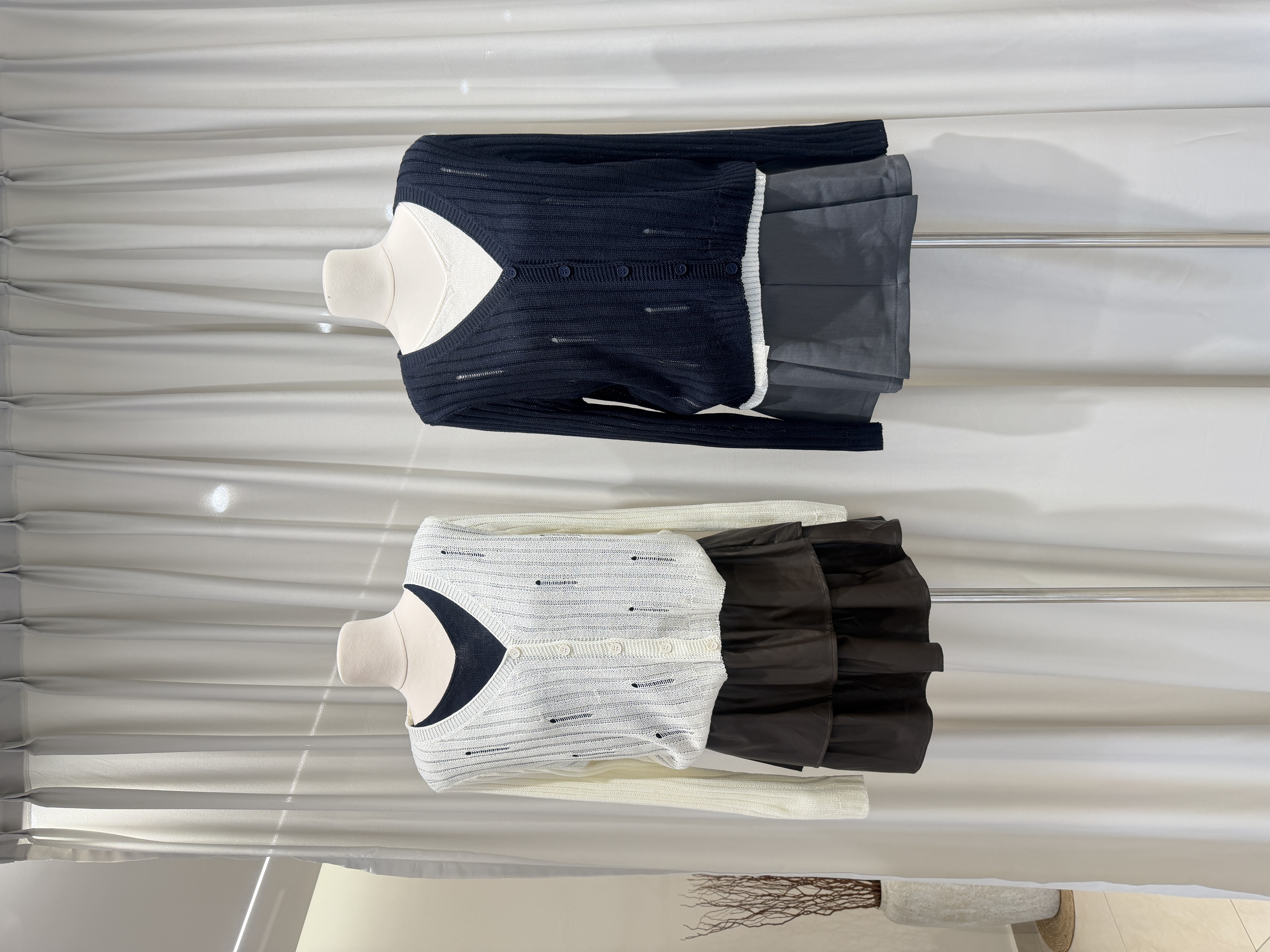 6736 爆款个性假两件V领长袖