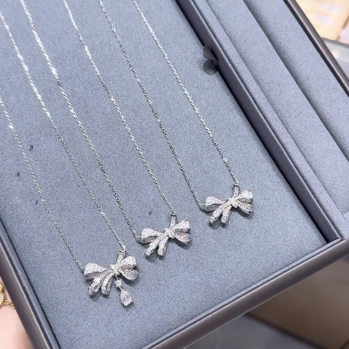 莫桑钻～格拉芙同款蝴蝶结项链
