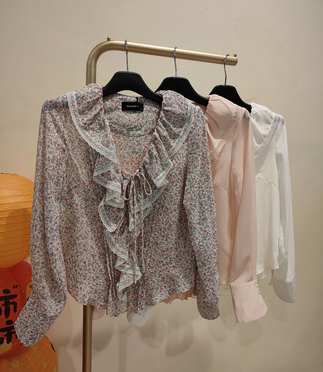 荷叶边领口雪纺上衣 2676