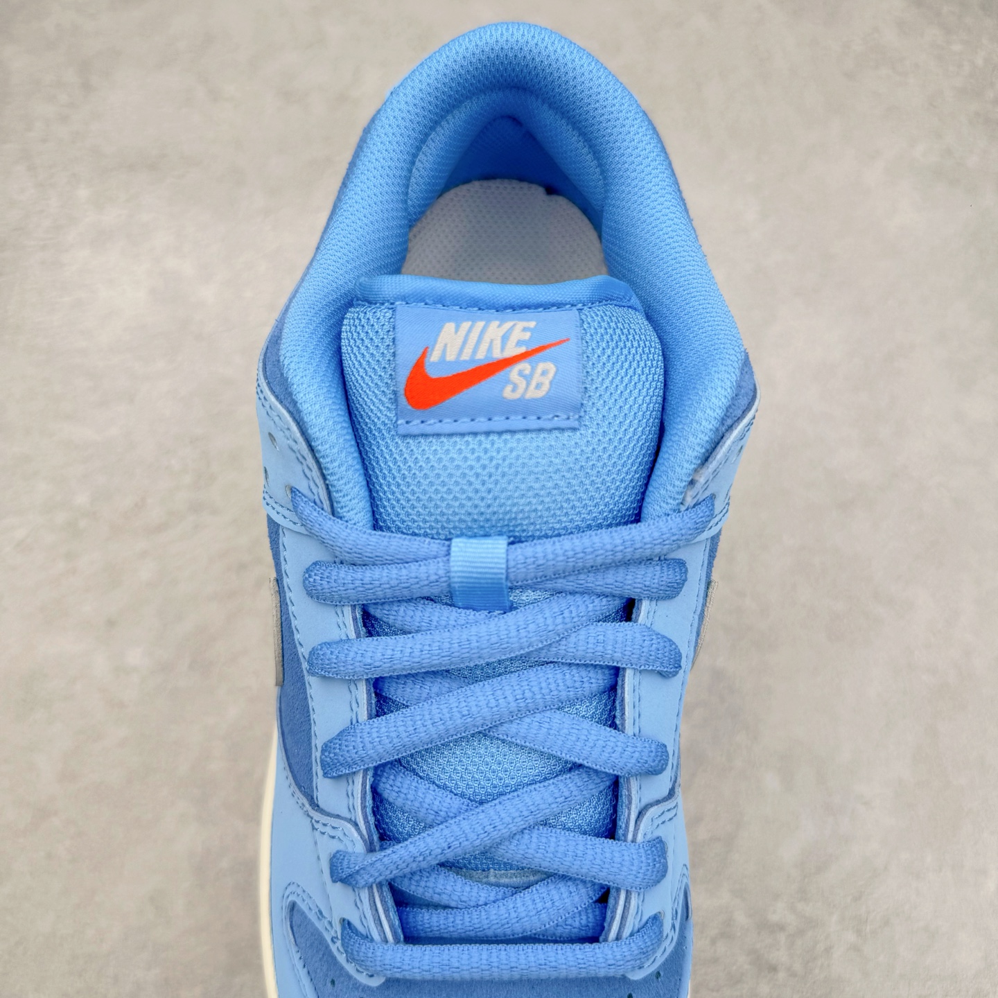 Nike SB Dunk Low FJ1674-401