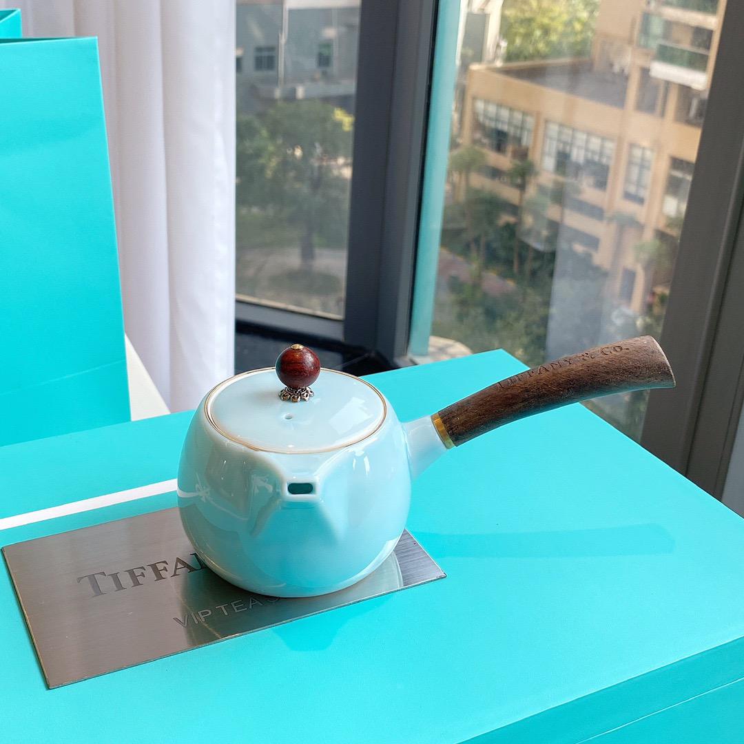 $298套。Tiffany羊脂玉茶具套裝
