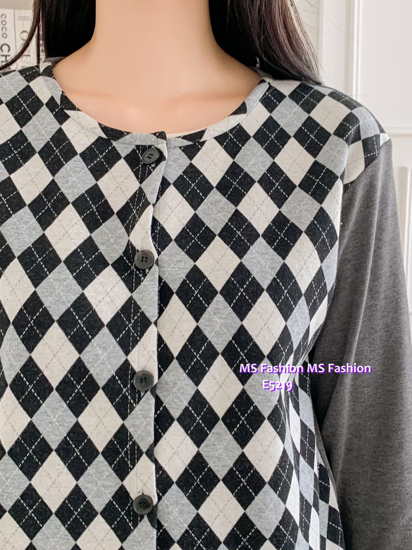 E5219 格紋pattern假兩件top