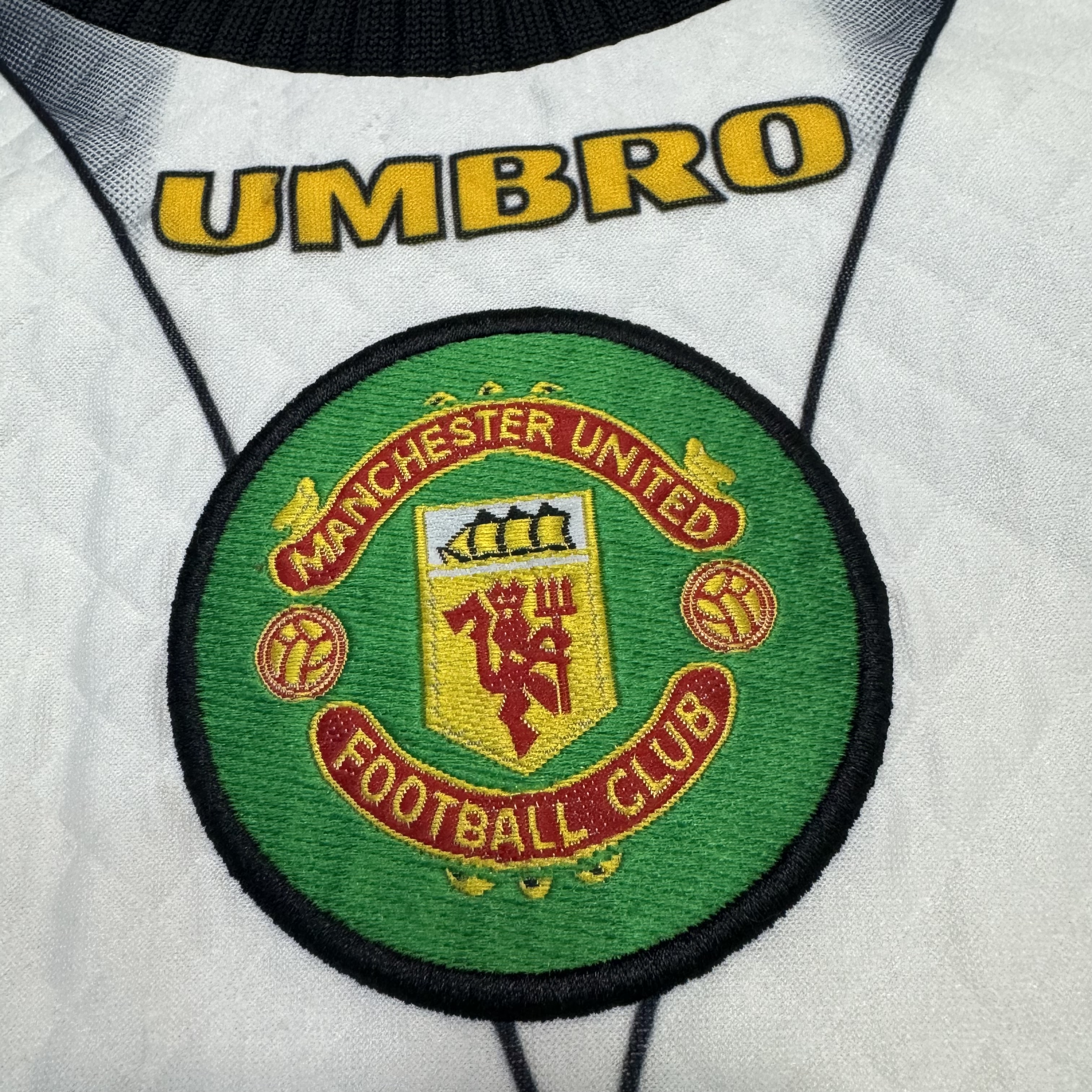 (Youth size)Manchester United 96/97 gk shirt