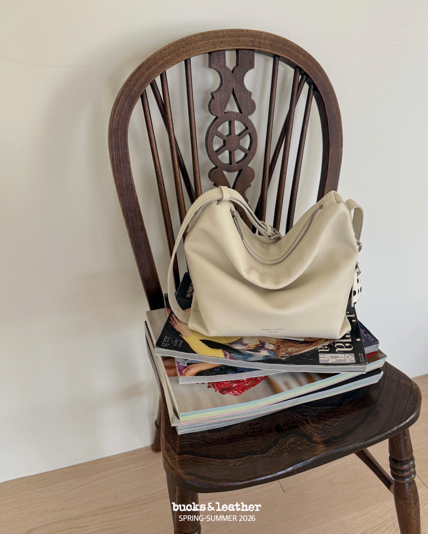 預購_牛皮亮面 / 荔枝紋 Low Bag (S) By Bucks & leather