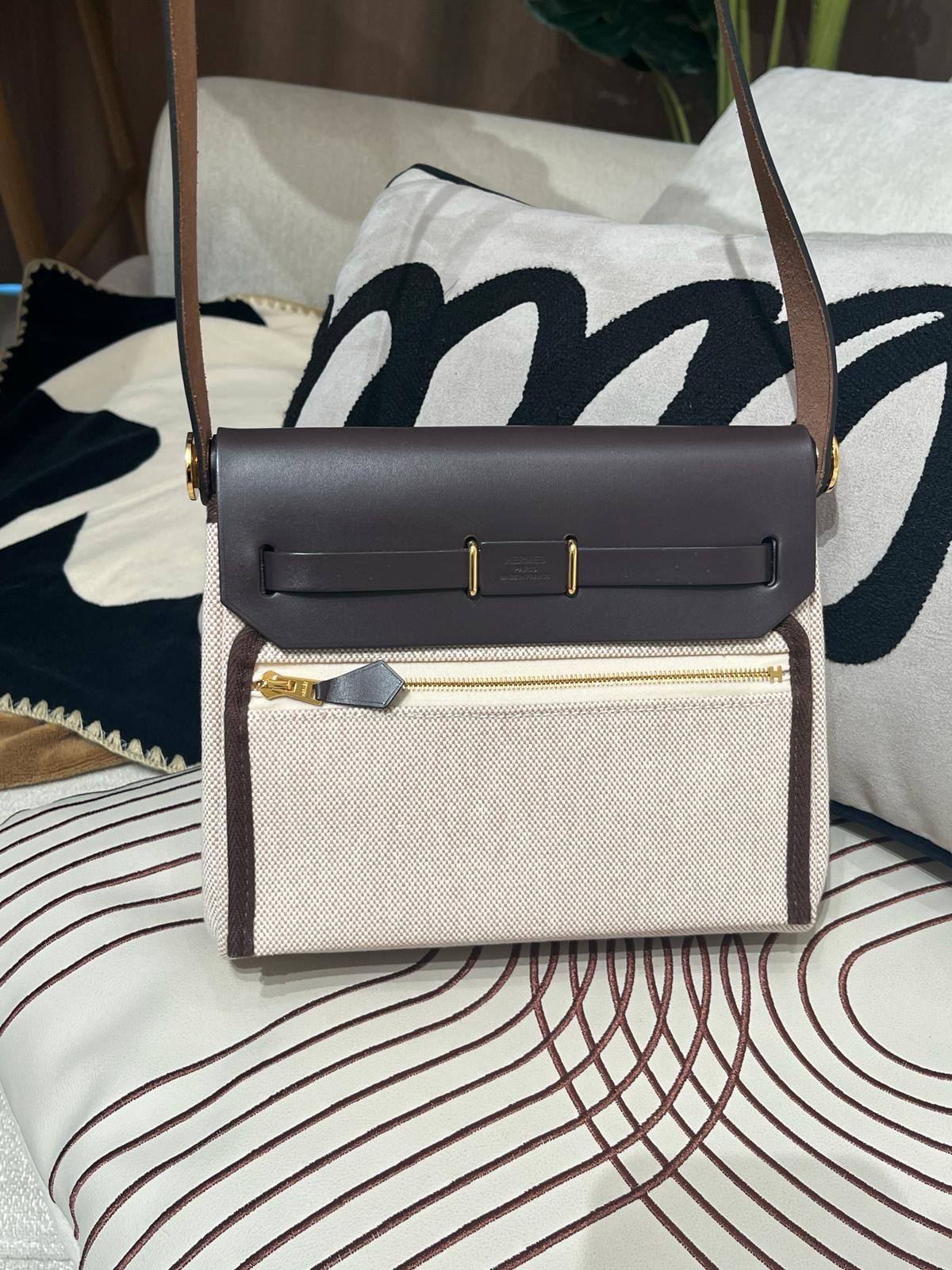 Hermes mini herbag  Stamp K (米白灰/威瑪犬米/烏木色)ecru/beige/ebene, 100%Authentic, 95%New✅Dust bag