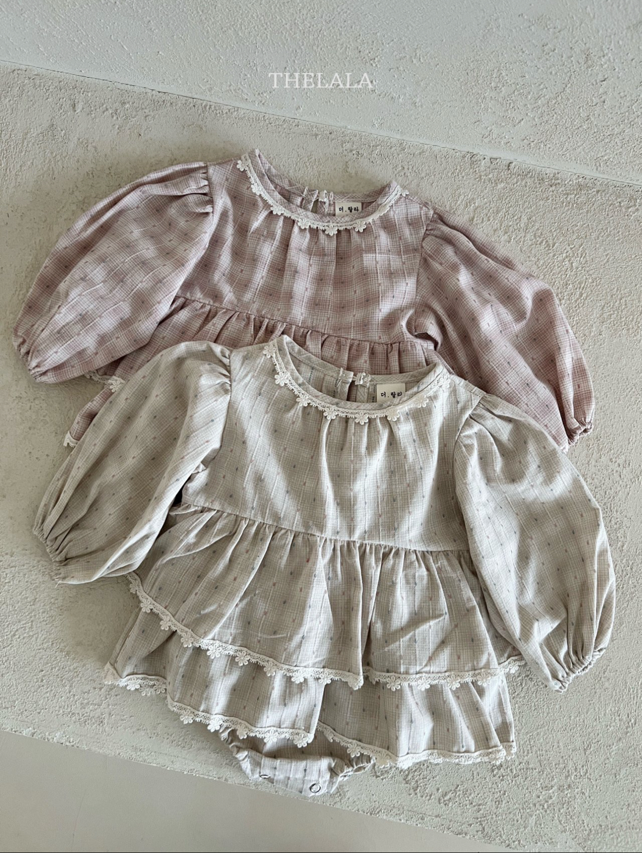 🌸預訂 韓國直送🌸🇰🇷THELALA兩色蕾絲花邊層疊荷葉邊格紋長袖包屁裙