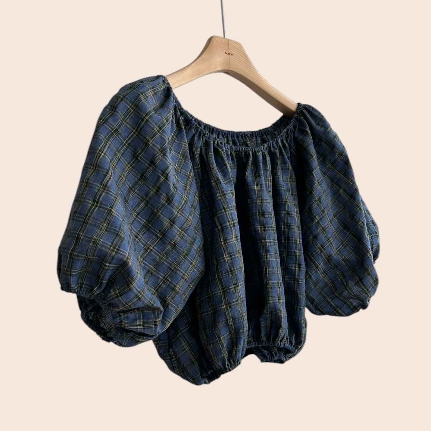 221020 暗格紋泡泡袖短Top