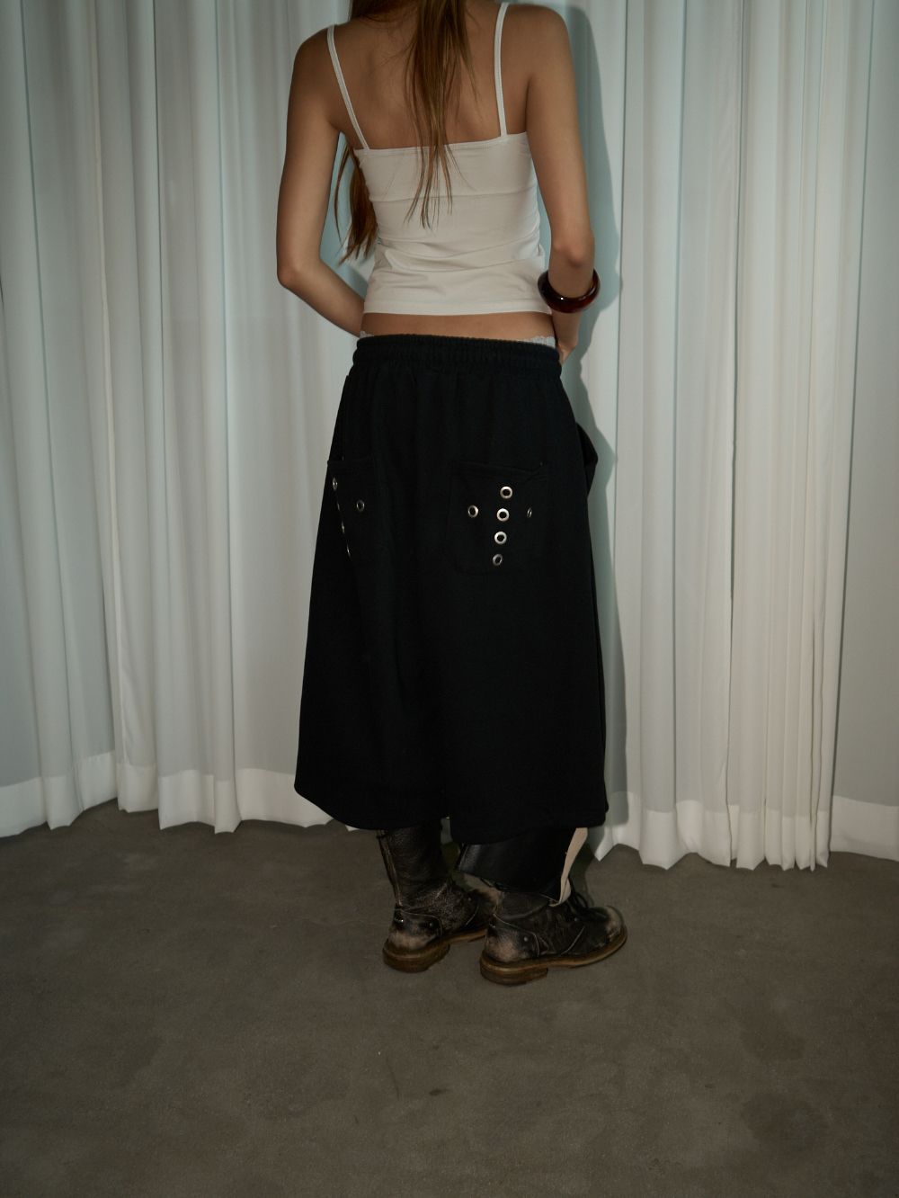 Back Pocket Eyelet Bermuda Pants