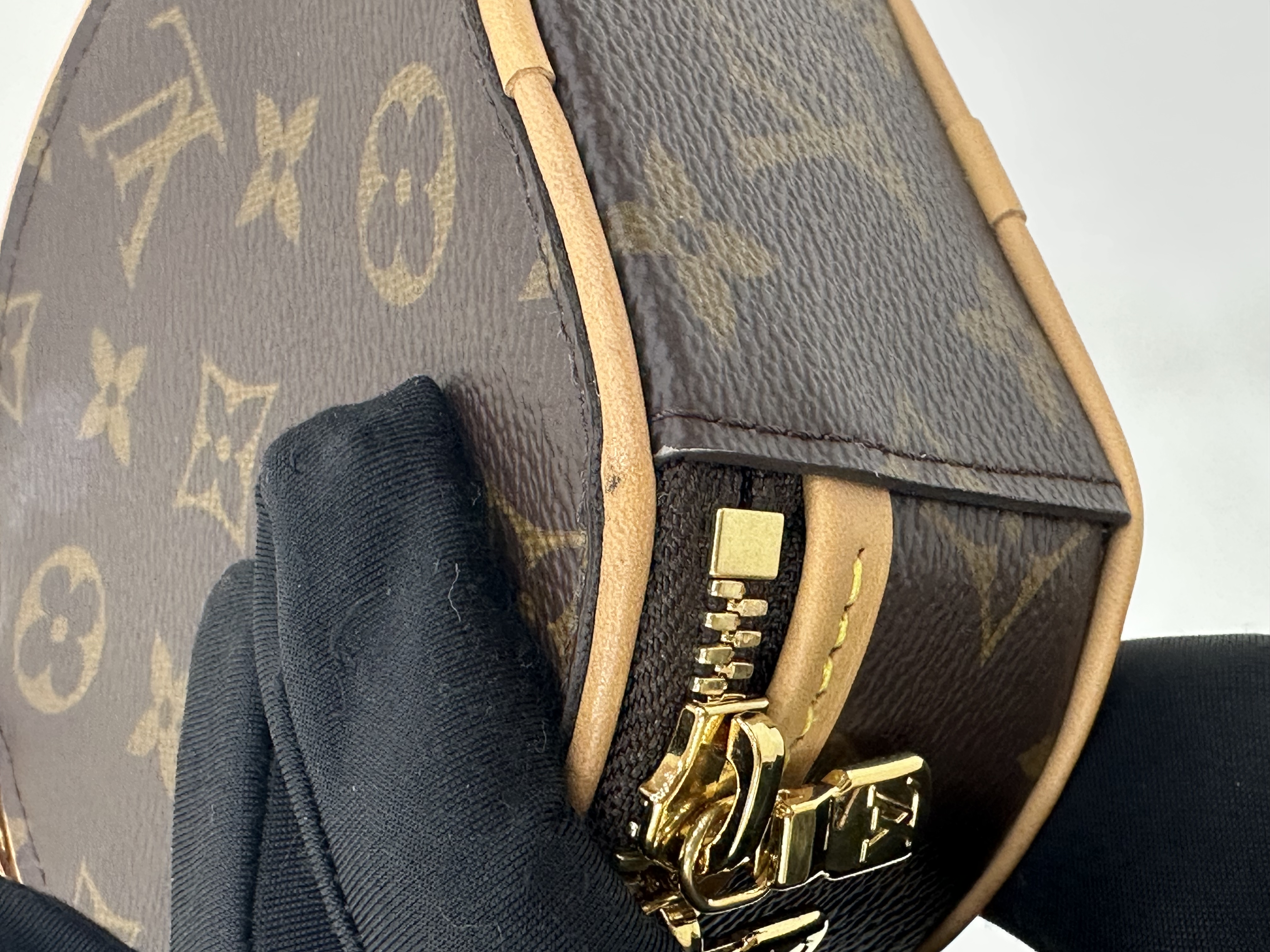 直播貨品 |  [1個-$100 2個-$300］GG07