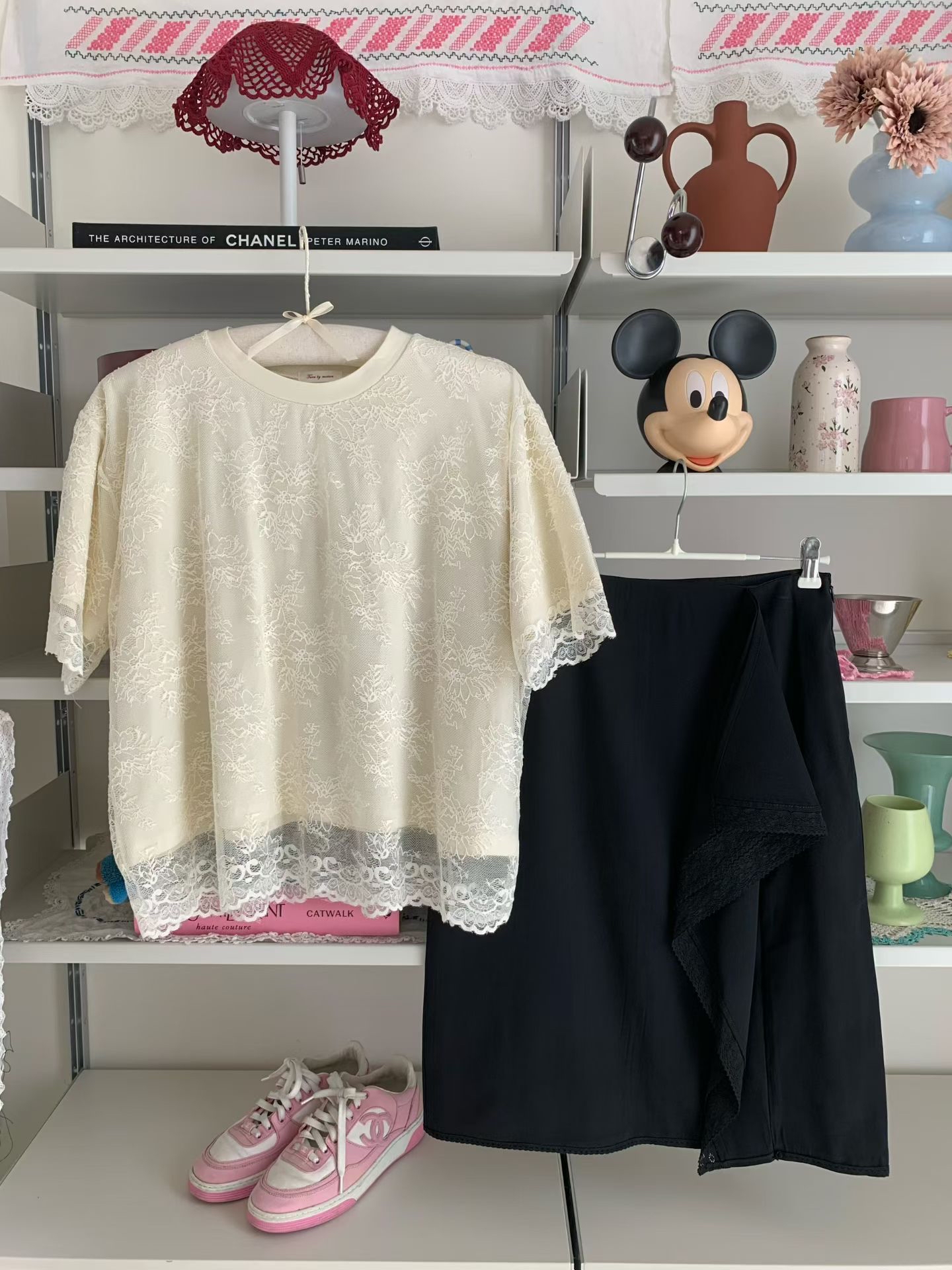 Tara by motion 波浪腳Lace Top