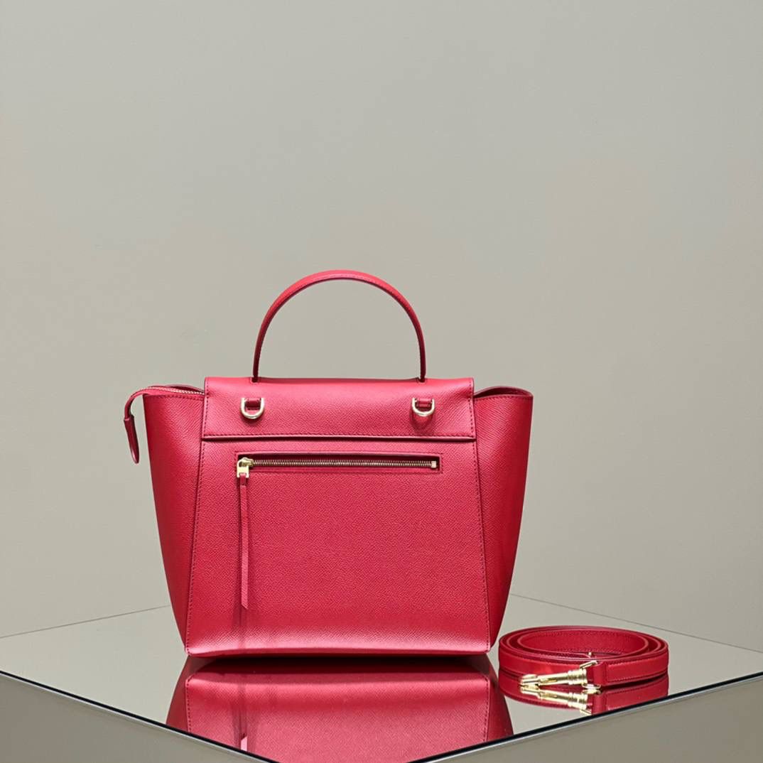 🔥大货实拍图 𝗖𝗘𝗟𝗜𝗡𝗘 ♥️ 𝗕𝗘𝗟𝗧 𝗠𝗜𝗖𝗥𝗢 型号：189153 尺寸：24*20*13cm