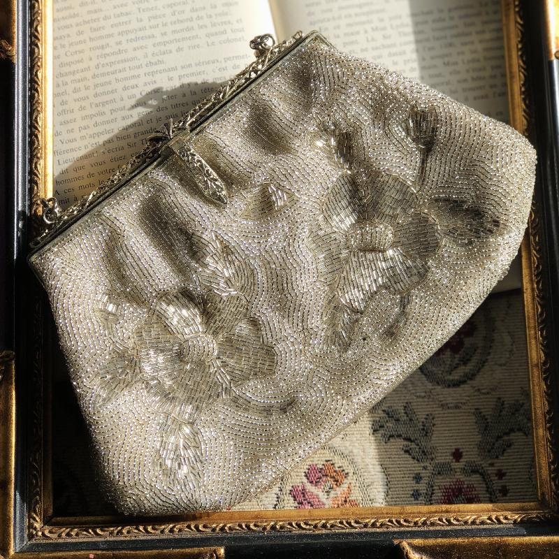 Vintage Japanese Elegant Silver Tube Bead Floral Pattern Handmade Evening Purse (MT1617)