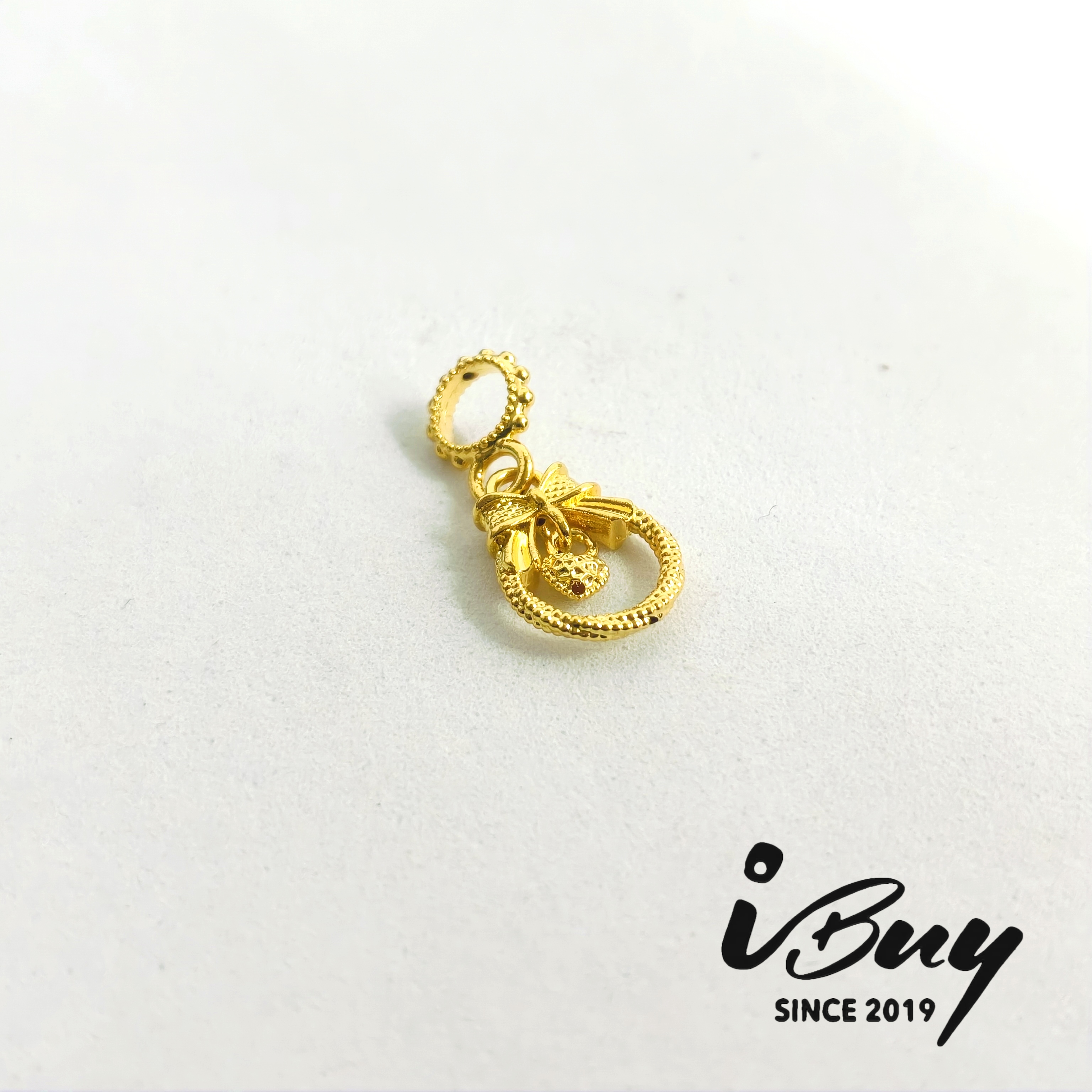 916 HARD GOLD BUTTERFLY & HEART PEACE BUCKLE CHARM BEAD 916 硬金 蝴蝶结平安扣+爱心
