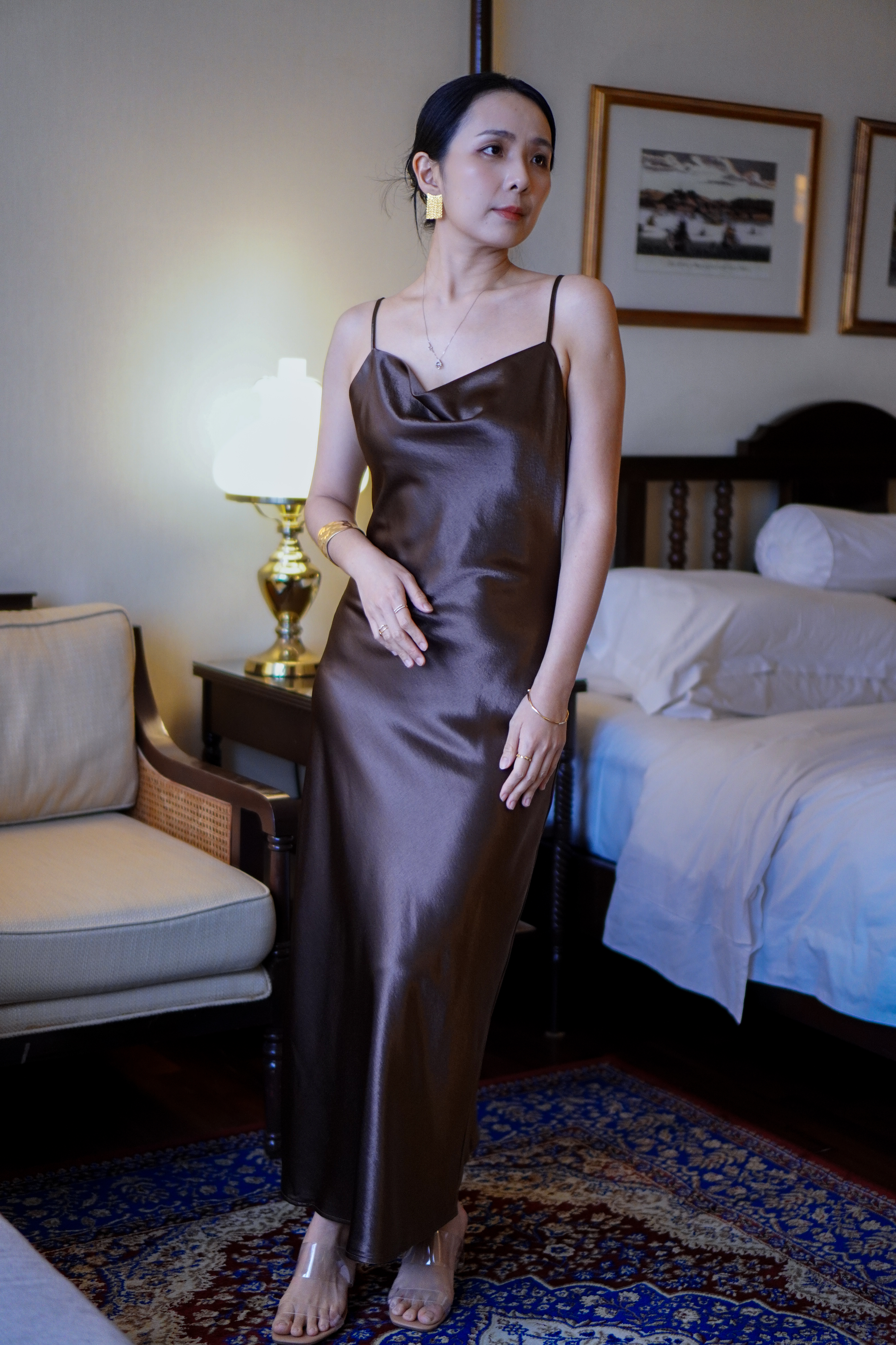 荡领缎面吊带晚宴裙 Satin Slip Dress