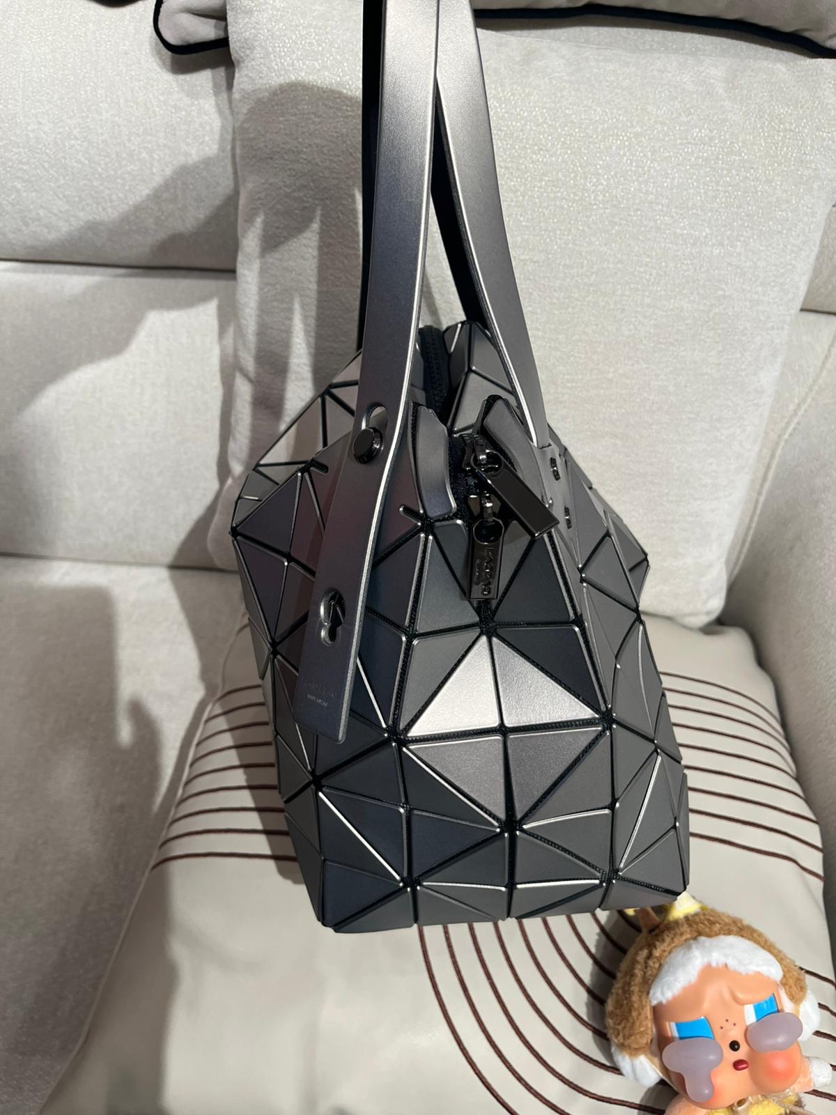 Issey Miyake Bao Bao Boston Bag 100%Authentic, 99%New ✅Dust bag