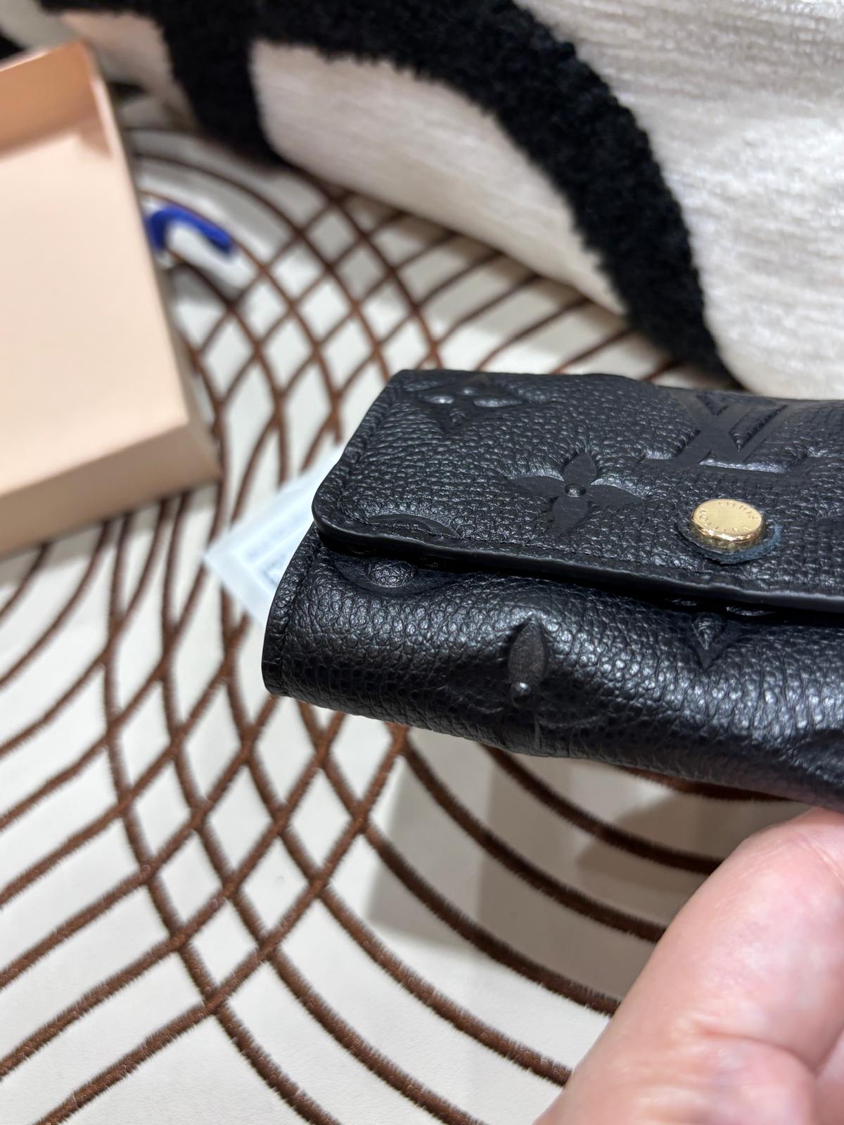 LV Key Holder Black Calfskin M64421 100%Authentic, 98%New ✅NFC✅Dust bag