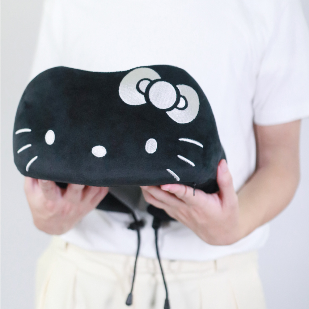 📦訂購 台灣代購 murmur Sanrio 三麗鷗 Hello Kitty 黑白格 旅行頸枕 (附收納袋)