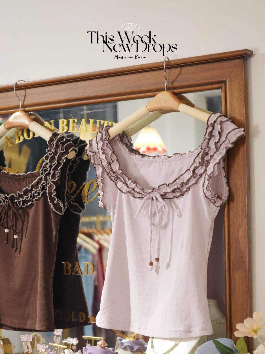 Ruffle 領露膊上衣