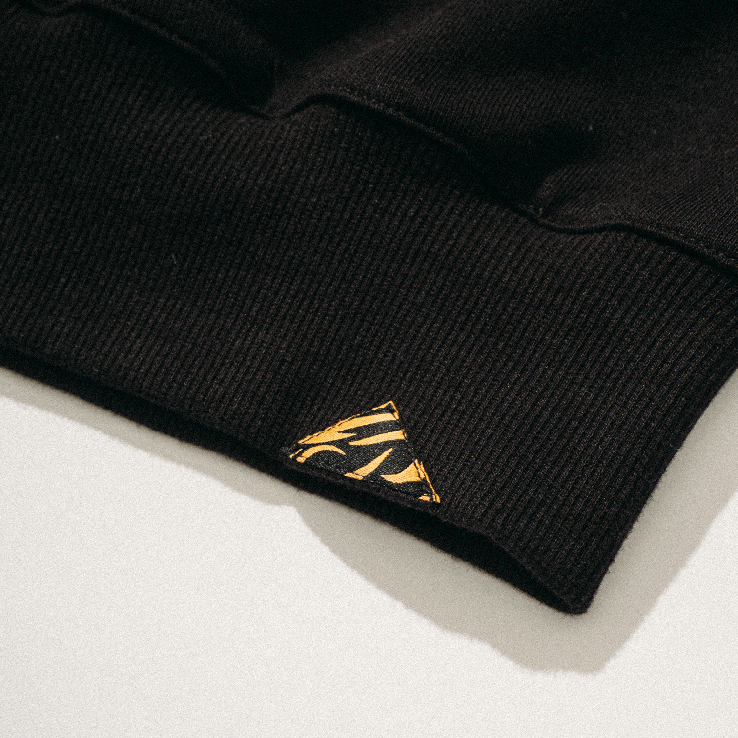 #SW004 (PRE-ORDER)