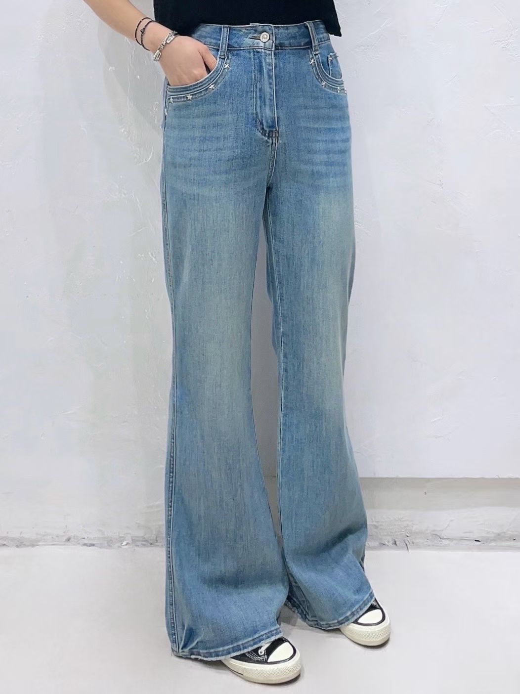 鍋釘星⭐️微喇叭牛仔褲