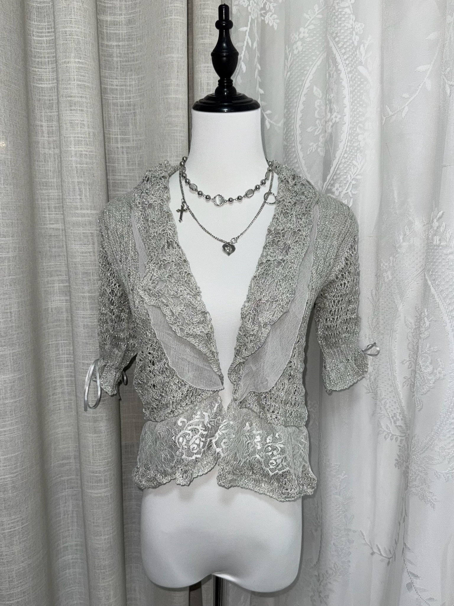 Vintage Mori Silver Ruffled Lace Bolero Shrug