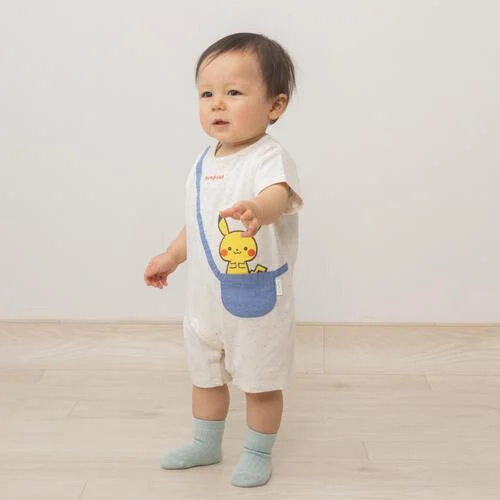 🇯🇵預訂 日本直送🇯🇵Monpoke斜孭袋設計比卡超刺繡貼花短袖連身服