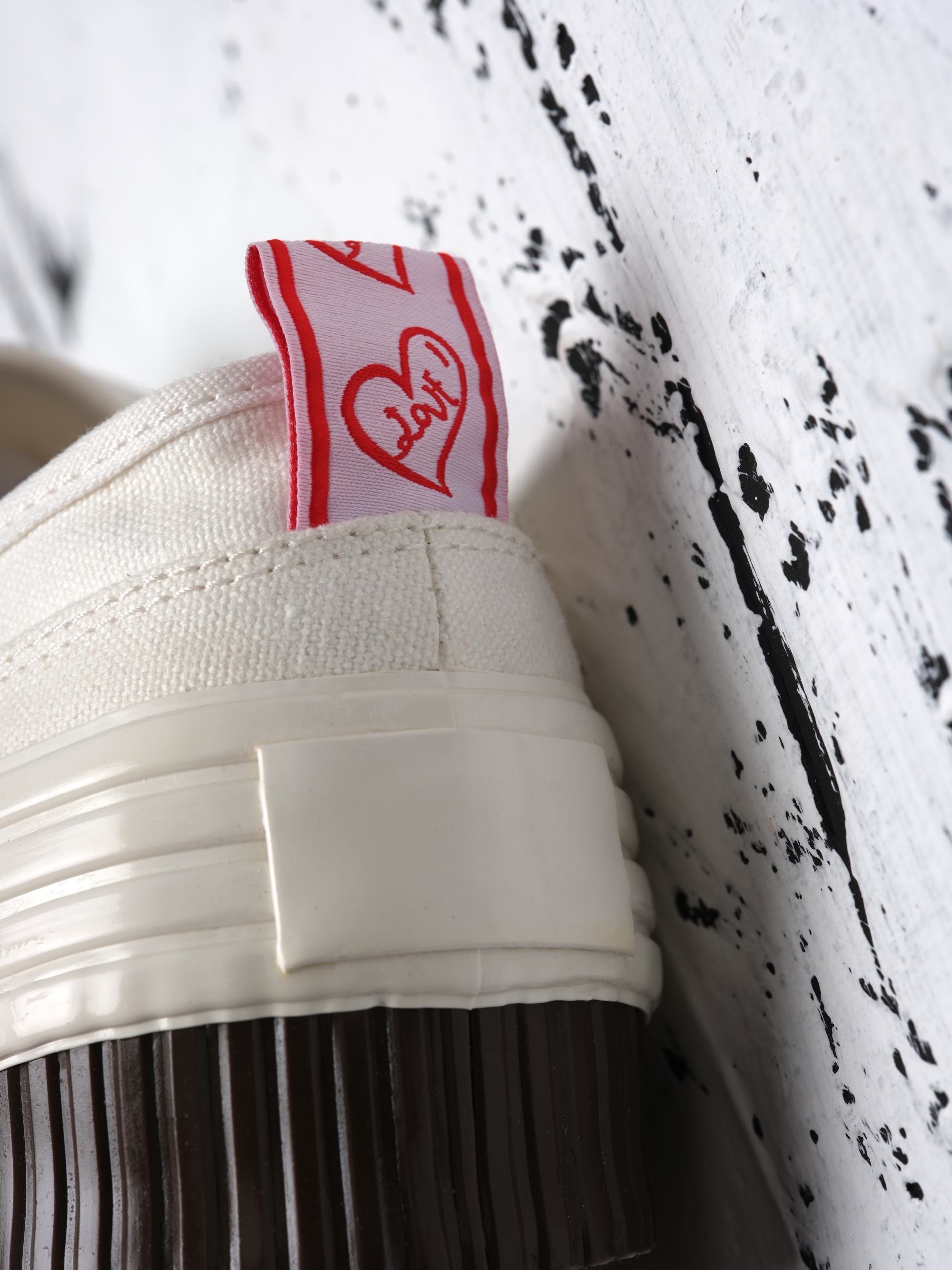 FIRST LOVE Lo (White) 