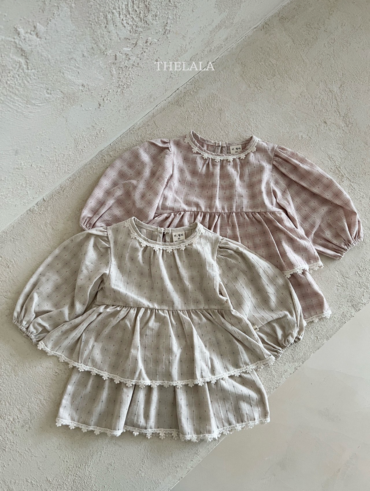 🌸預訂 韓國直送🌸🇰🇷THELALA兩色蕾絲花邊層疊荷葉邊格紋長袖連身裙