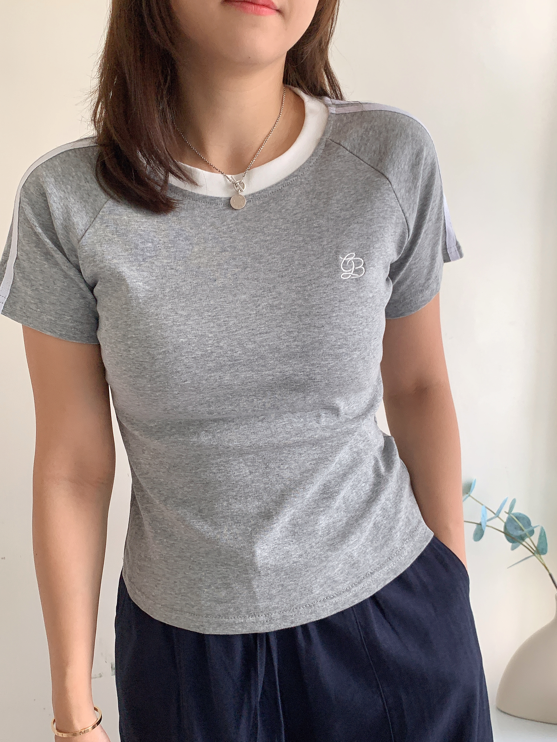 兩間R Tee （2色）