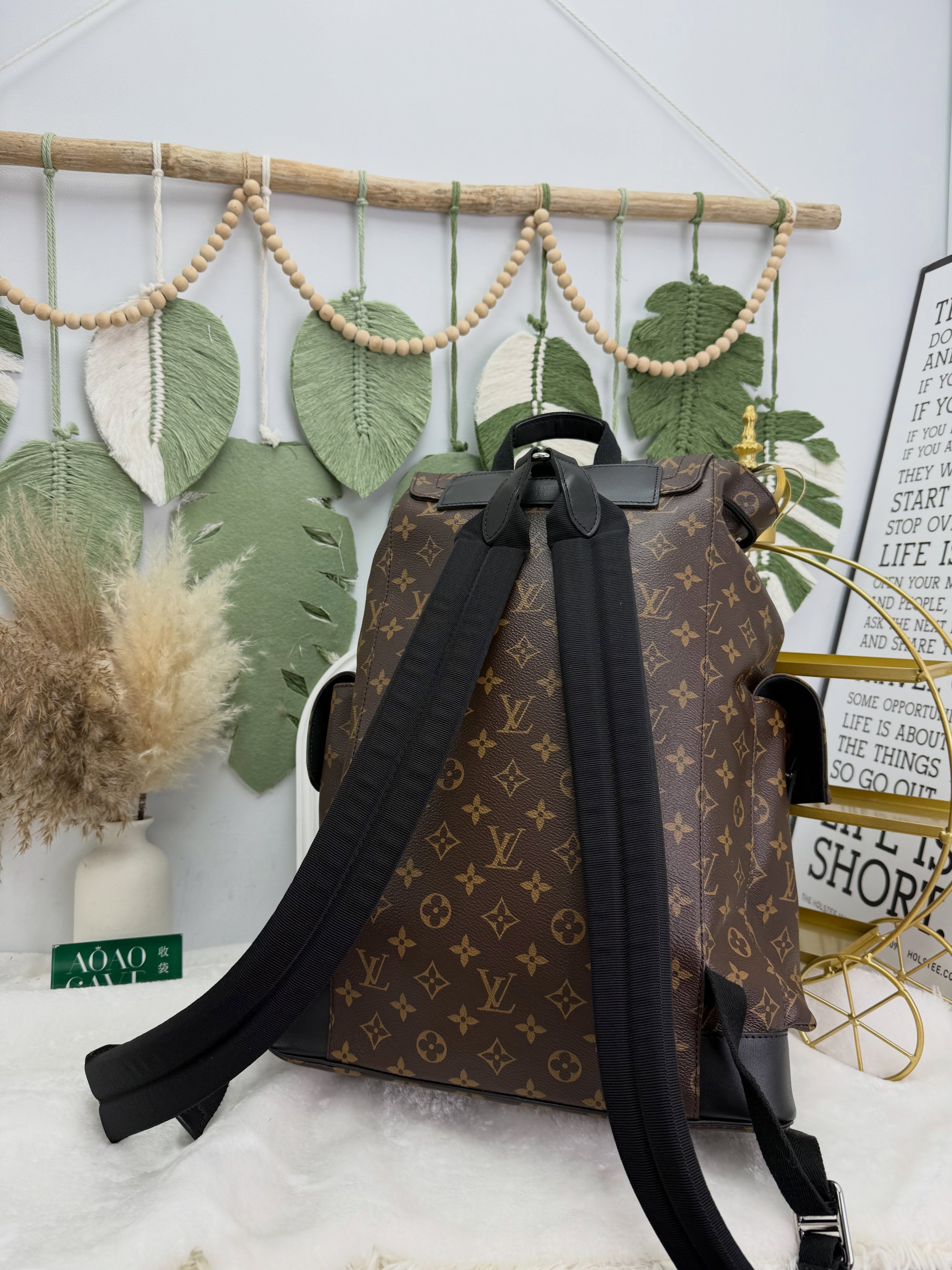 LV👜 PRE OWNED 🛍️Christopher MM Backpack 晶片款 老花帆布配黑色皮革💼有塵袋 🖤