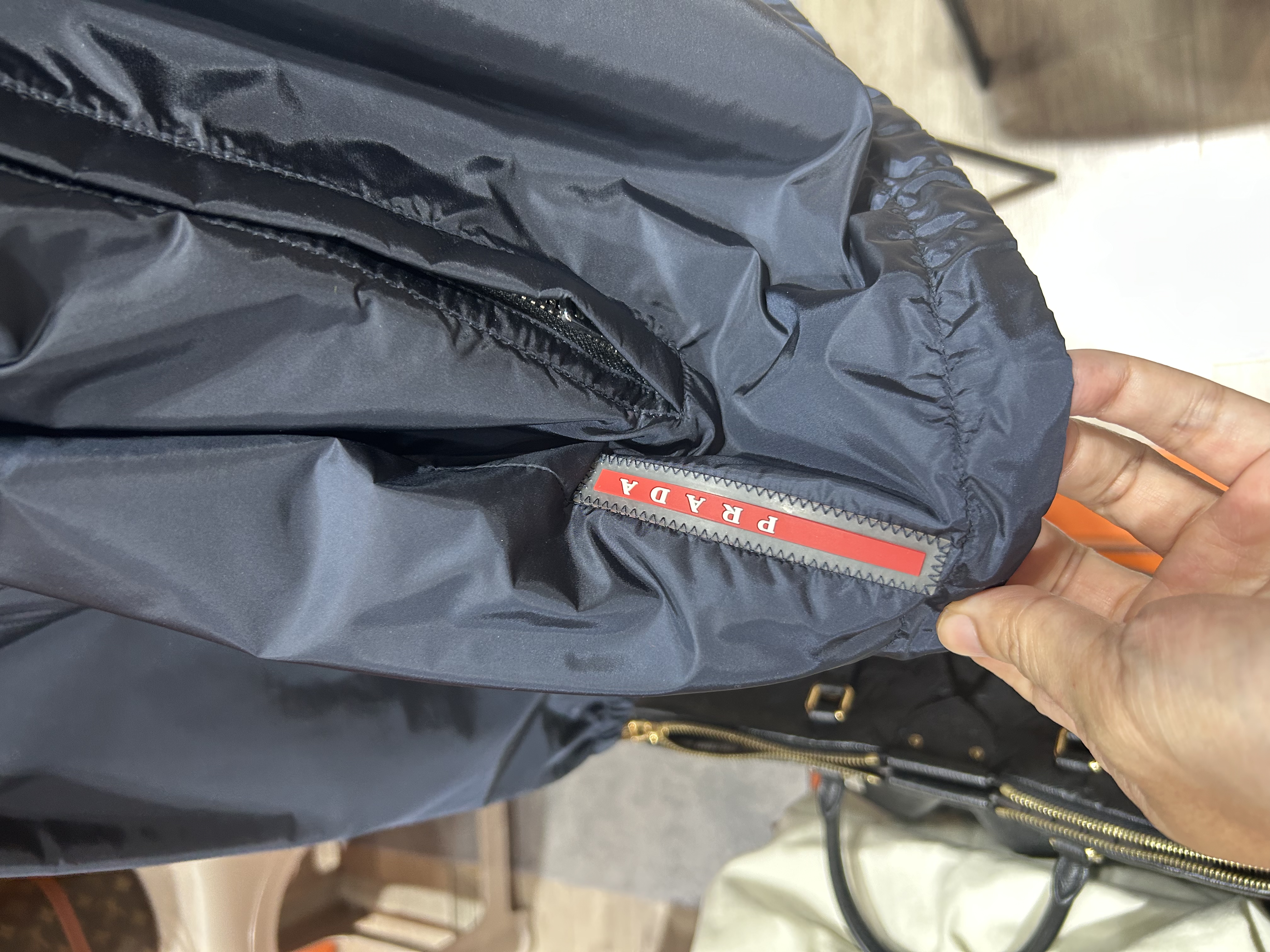 Prada Nylon outer 黑拼藍色 雙面風褸外套 Size: 54 100%Authentic, 99%New