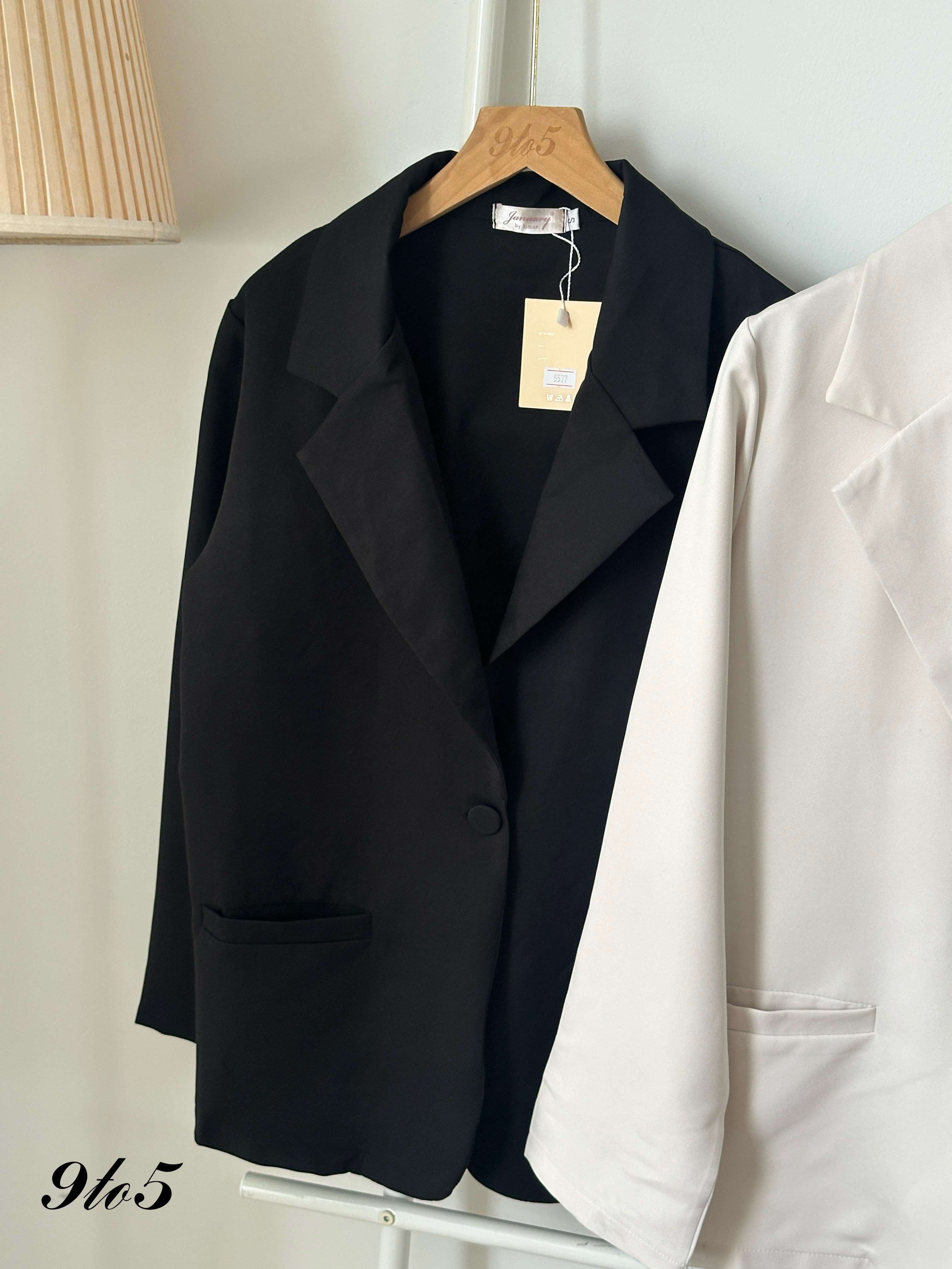 T4079 Long Sleeve Blazer - Beige & Black