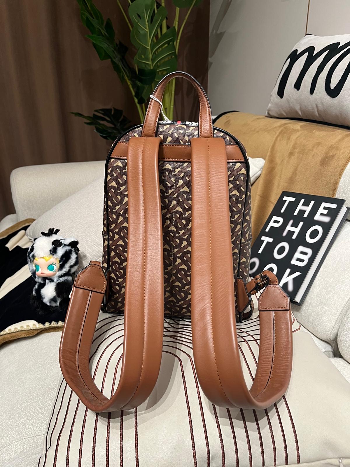 BURBERRY backpack JETT TB Monogram Stripe Bridle 100%Authentic,95%new✅dust bag 