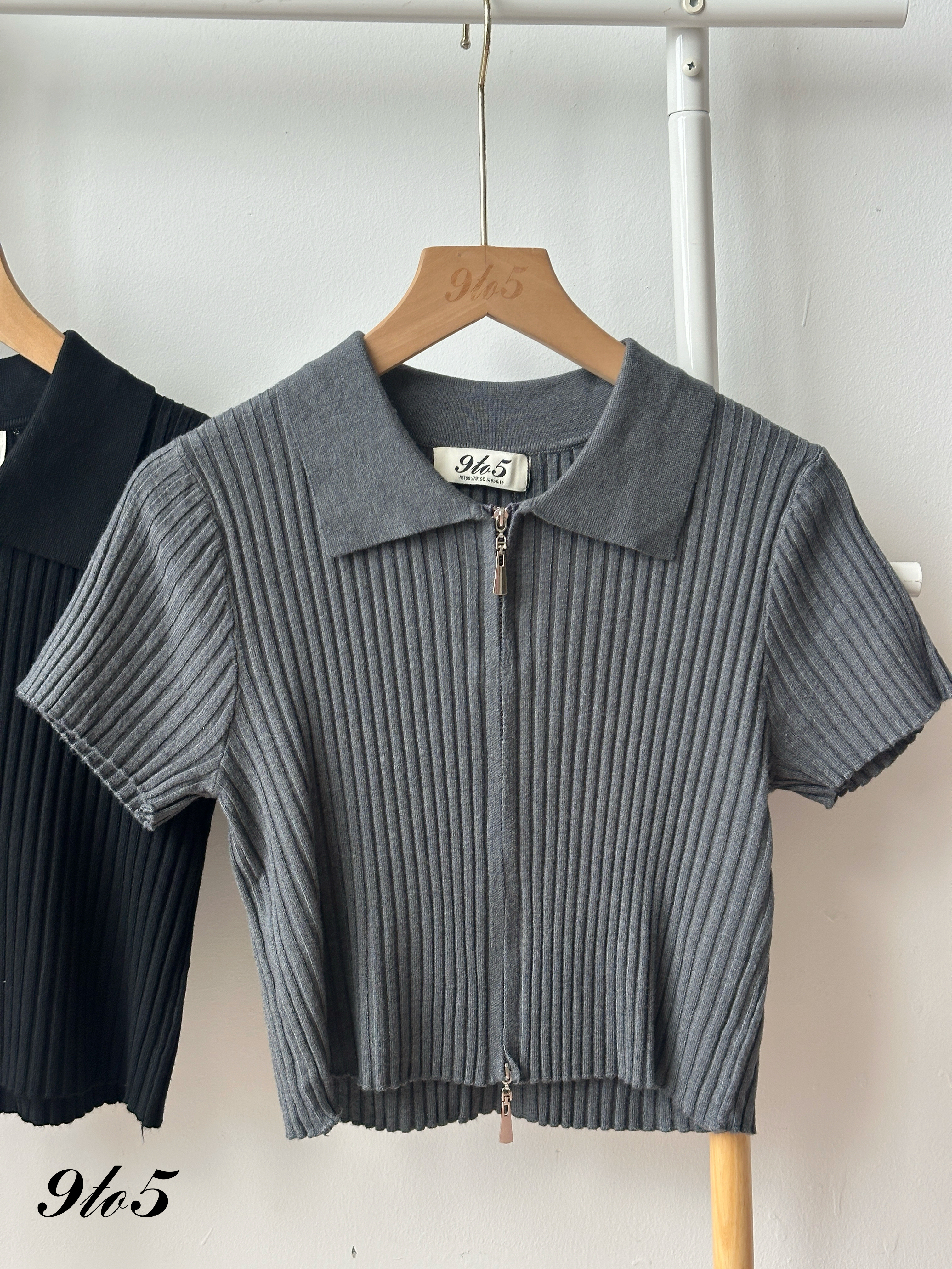 T4283 Zipped Ribbed Crop Top - 4 Colors 