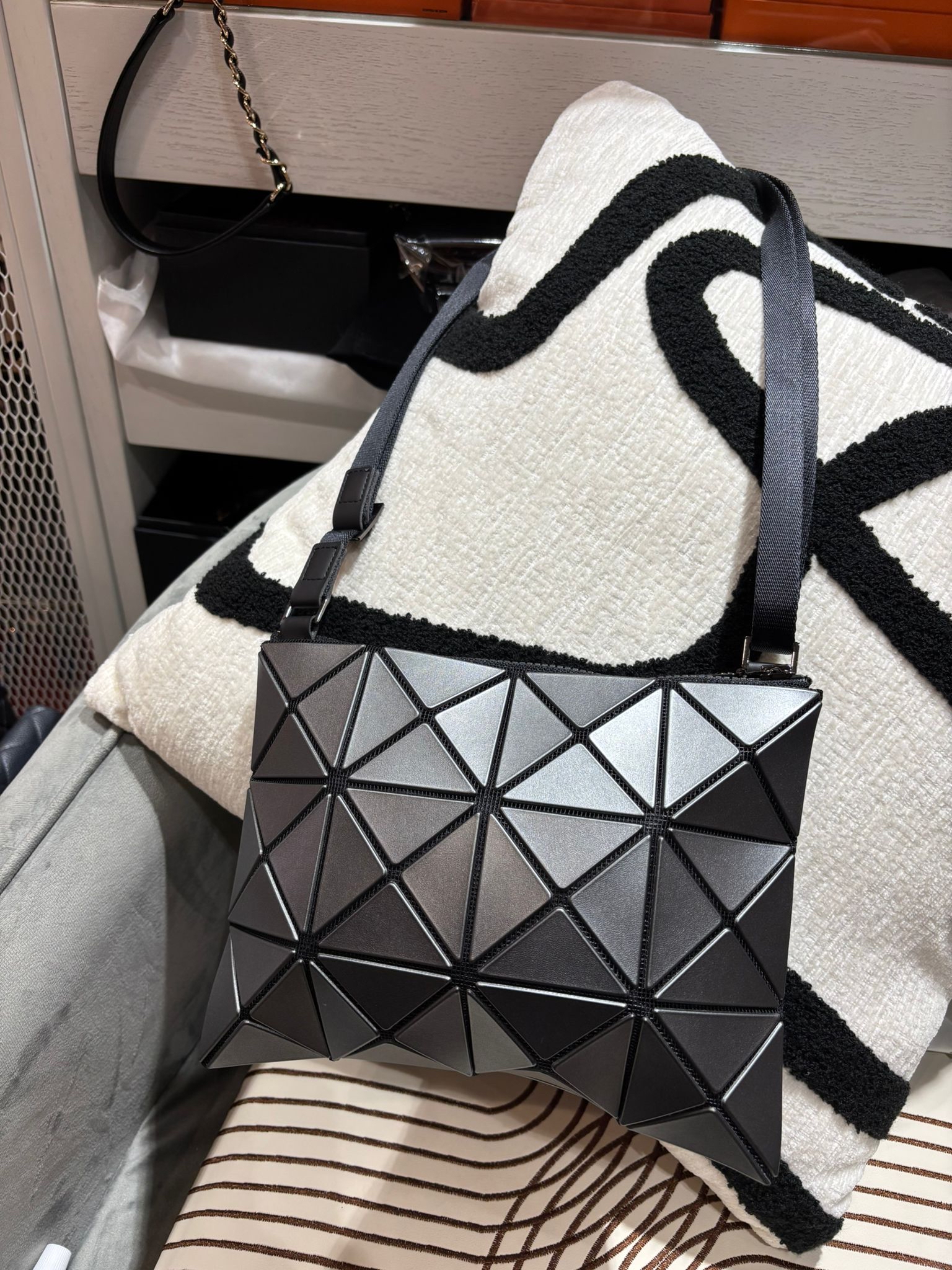 Issey Miyake bao bao Crossbody Bag 100%Authentic,98%new ✅dust bag 