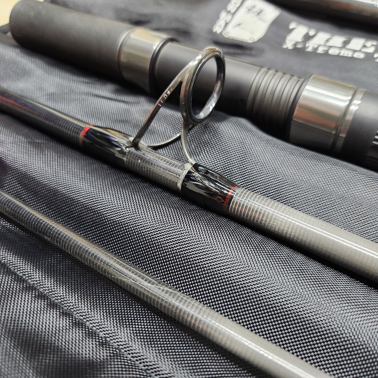 (中古品)鐵人THE THRONE多節竿