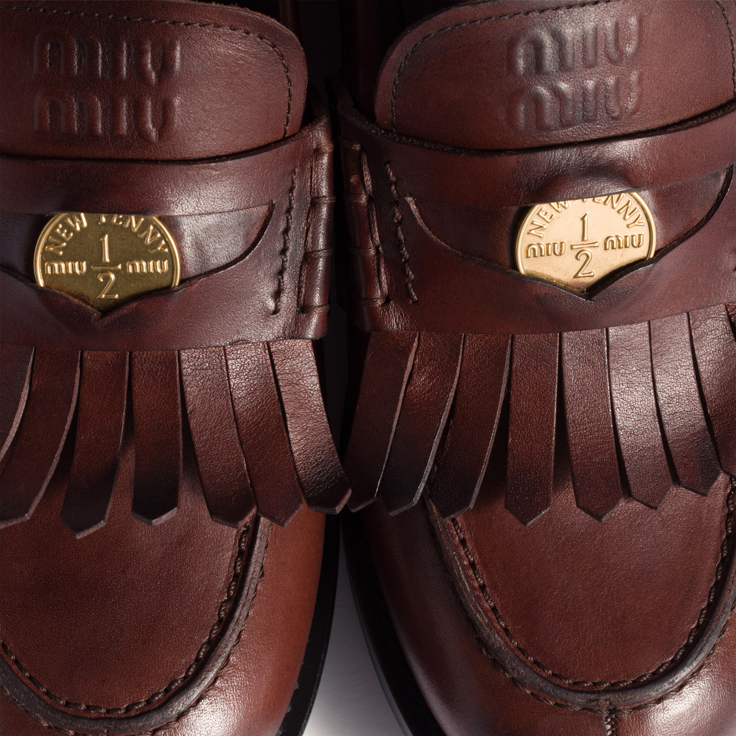 限時優惠✨新款🆕訂貨🍒MIUMIU 造舊流蘇loafer  Size 36-38.5/40