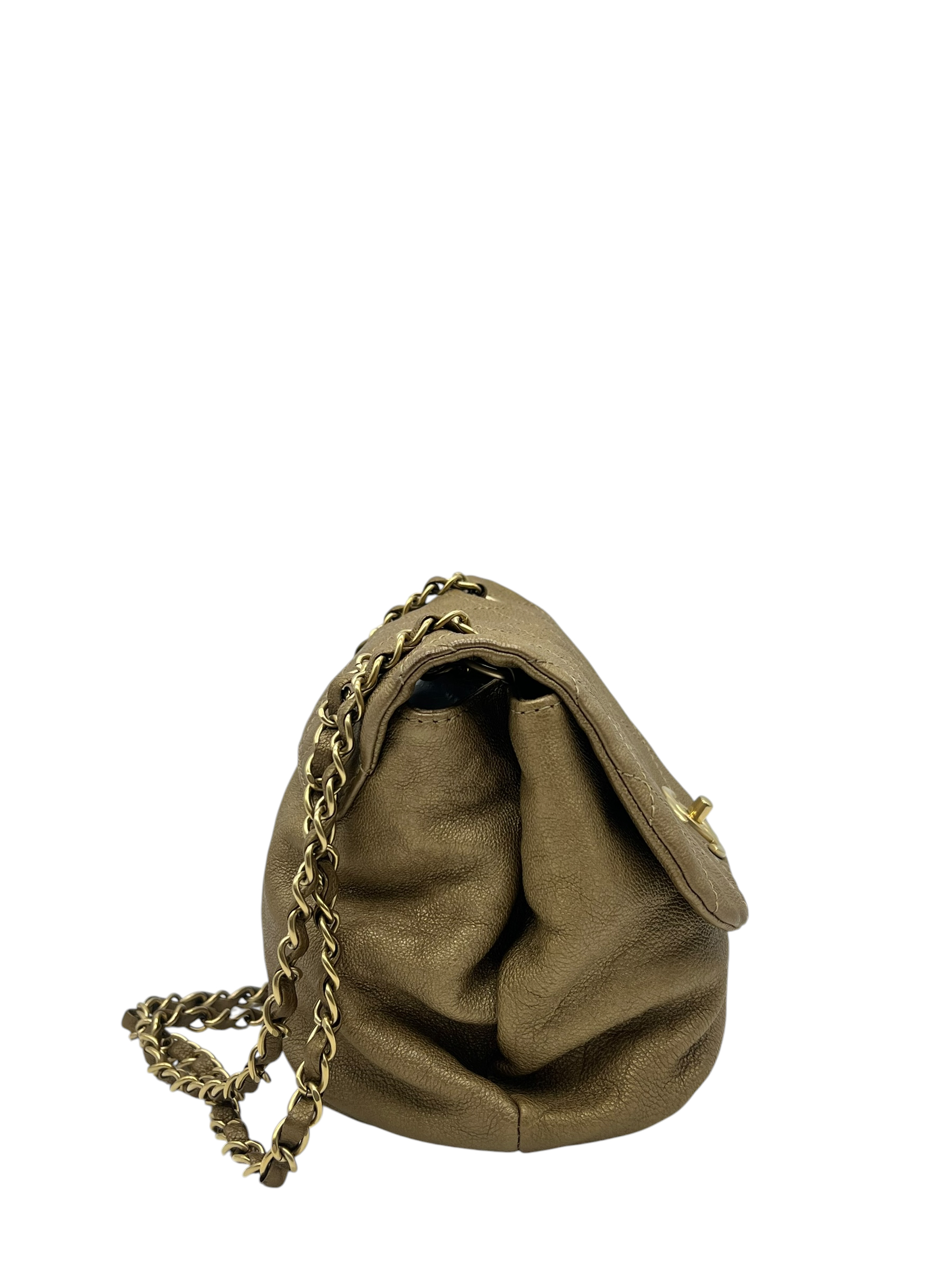 Pre-Owned CHANEL Quilted Calfskin Trianon / Product Code: 26052010