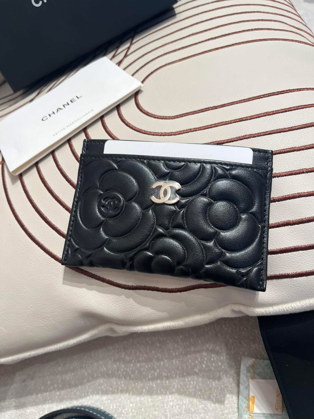 未使用品 Chanel card holder 黑色牛皮山茶花卡片套100%Authentic, Unused未使用品 ✅Card ✅dust bag ✅box 